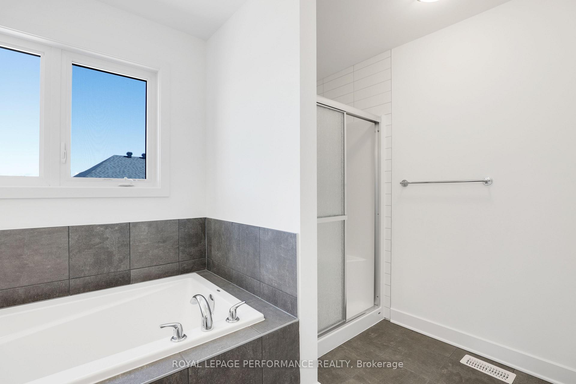 Photo 22 of Unit A, 32 Dun Skipper Way, Ottawa, Blossom Park/Kemp Park/Findlay Creek — HOMEH