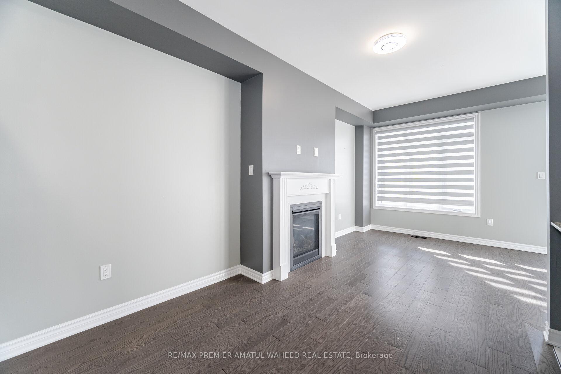 Photo 11 of 67 Farooq Boulevard, Vaughan, Vellore Village — HOMEH