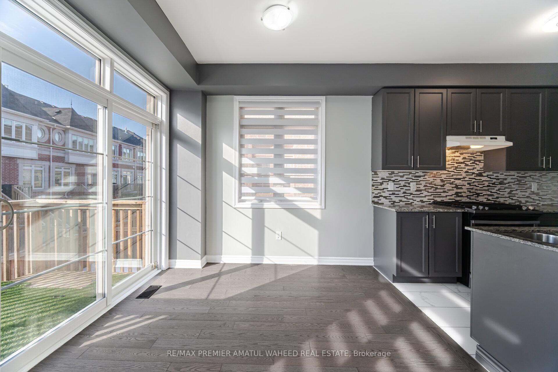 Photo 13 of 67 Farooq Boulevard, Vaughan, Vellore Village — HOMEH