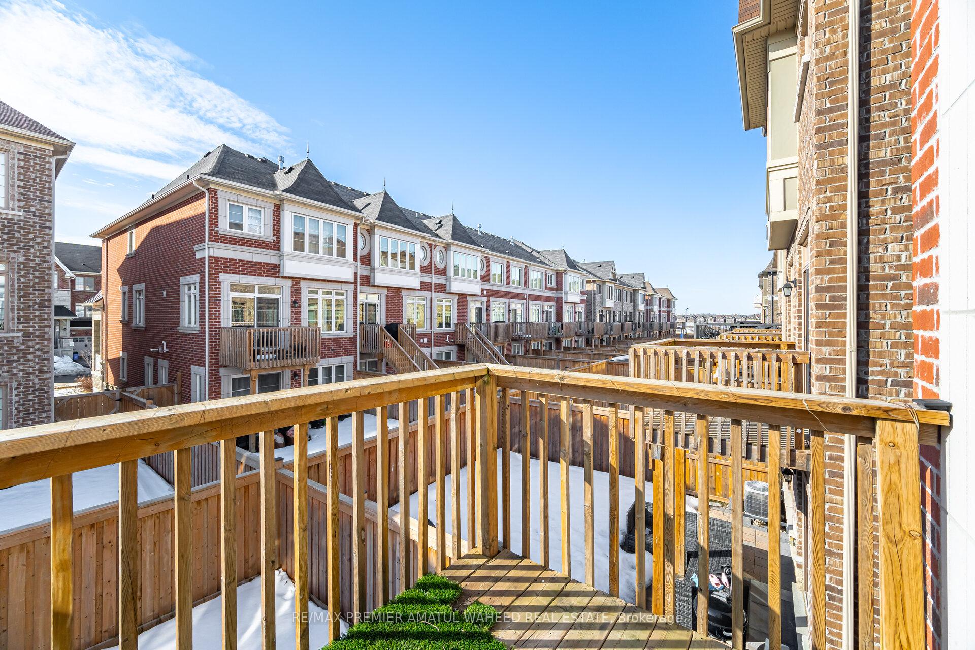 Photo 21 of 67 Farooq Boulevard, Vaughan, Vellore Village — HOMEH