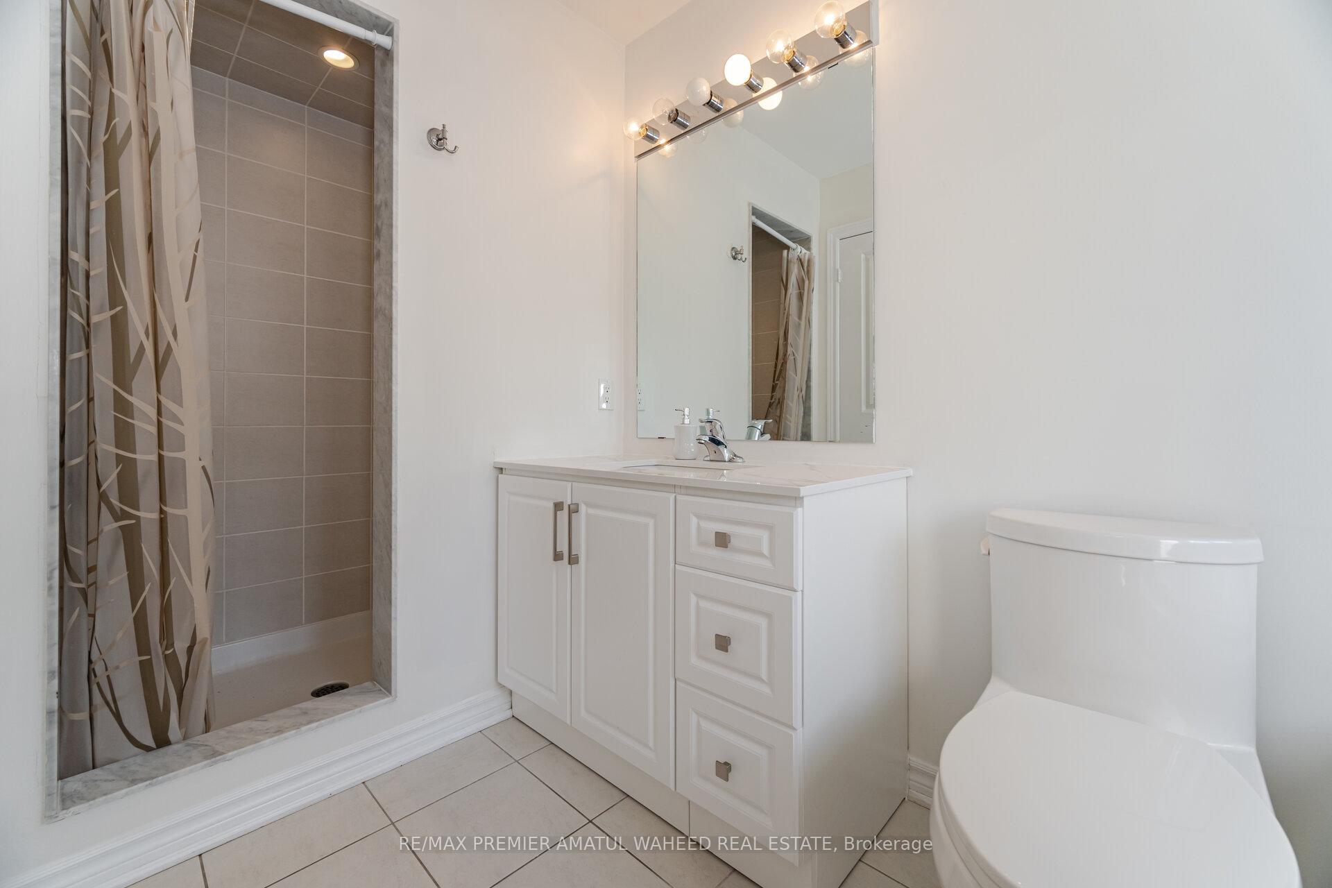 Photo 27 of 67 Farooq Boulevard, Vaughan, Vellore Village — HOMEH