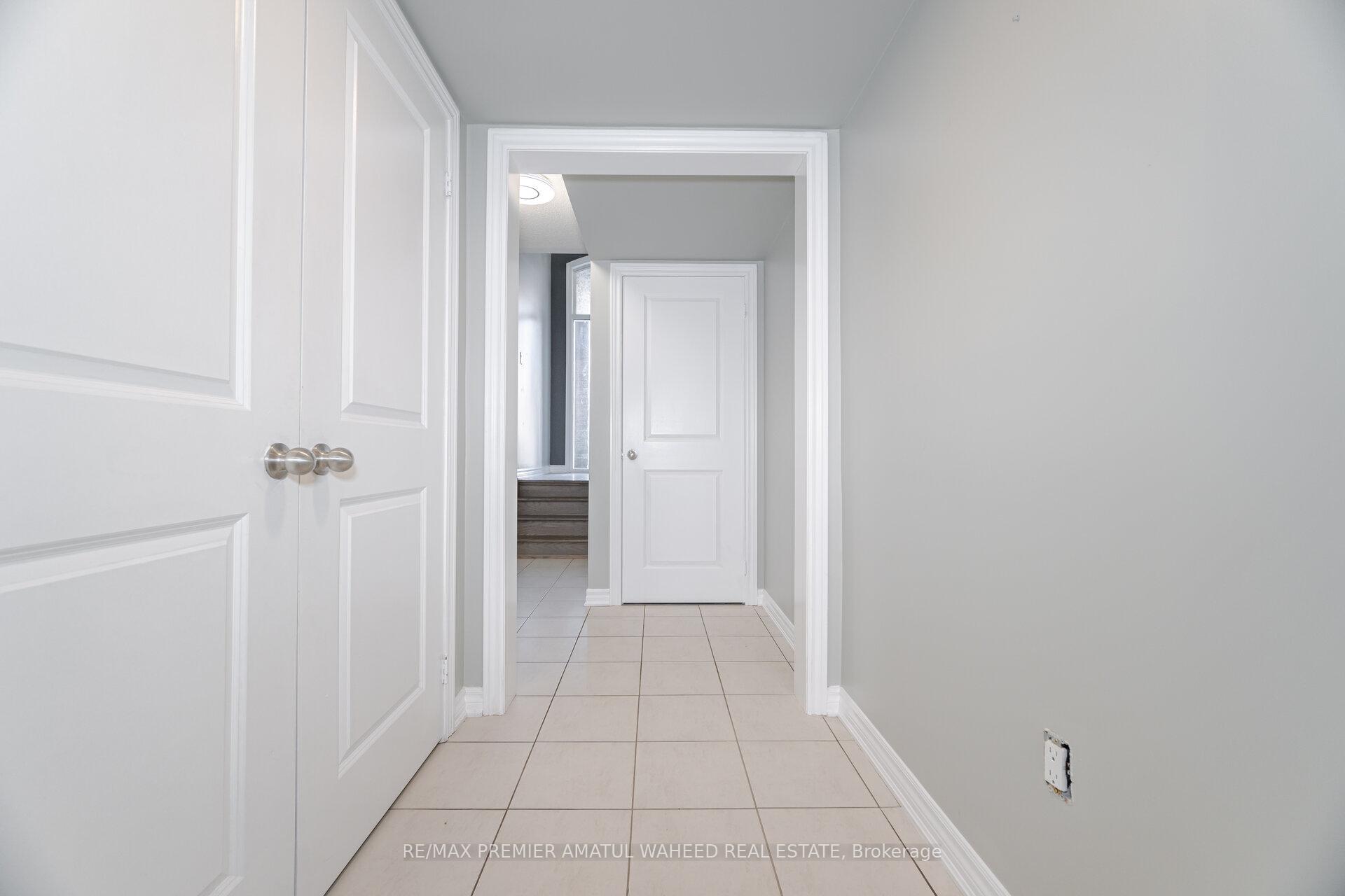 Photo 36 of 67 Farooq Boulevard, Vaughan, Vellore Village — HOMEH