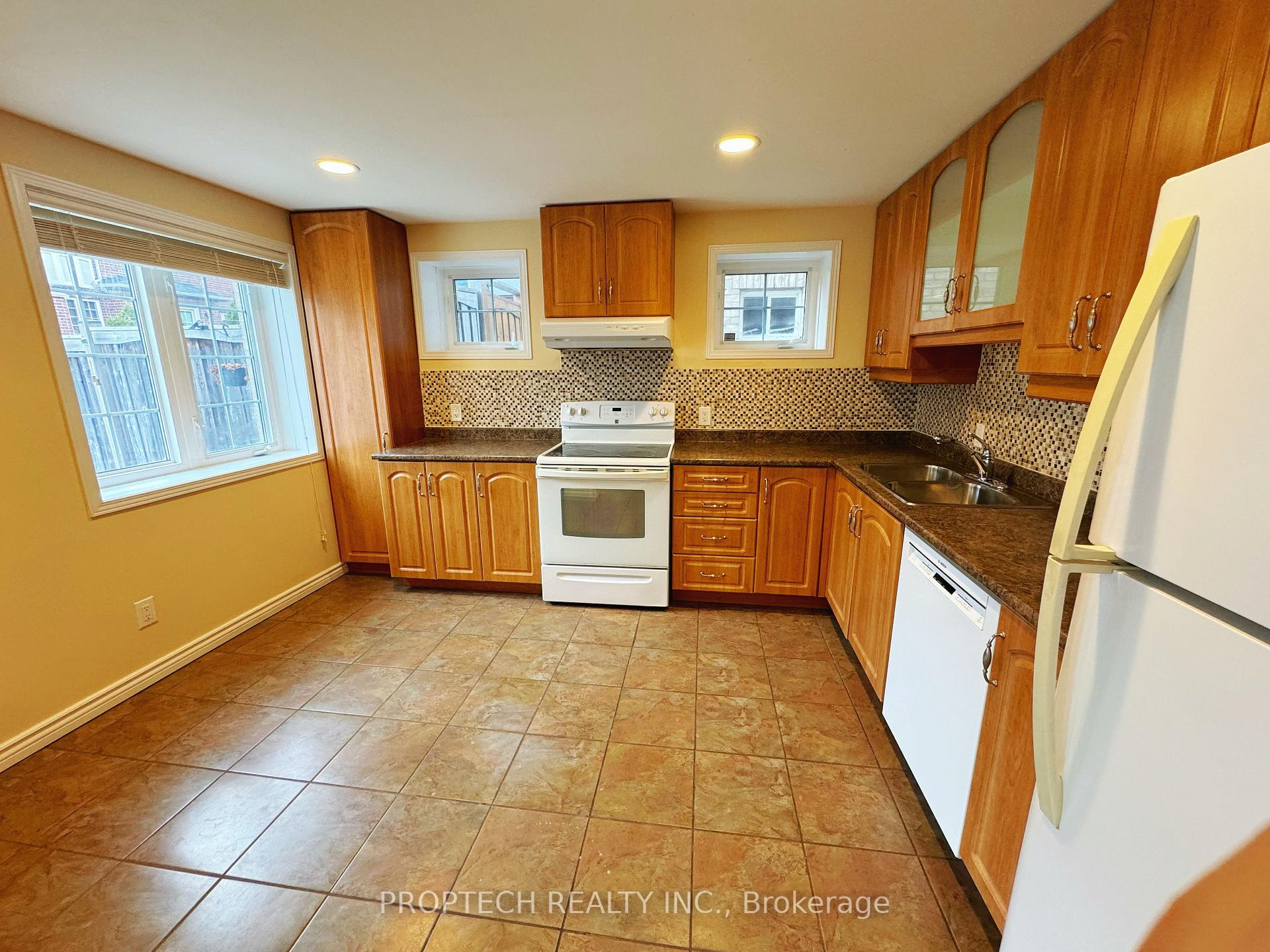 Photo 1 of 177 Vanda Drive, Vaughan, Patterson — HOMEH