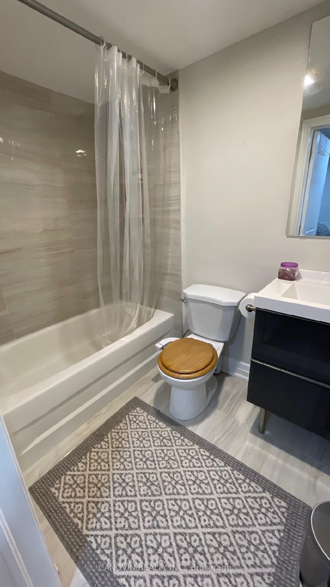 Photo 8 of Unit Bsmt, 29 Jonathan Gate, Vaughan, Crestwood-Springfarm-Yorkhill — HOMEH
