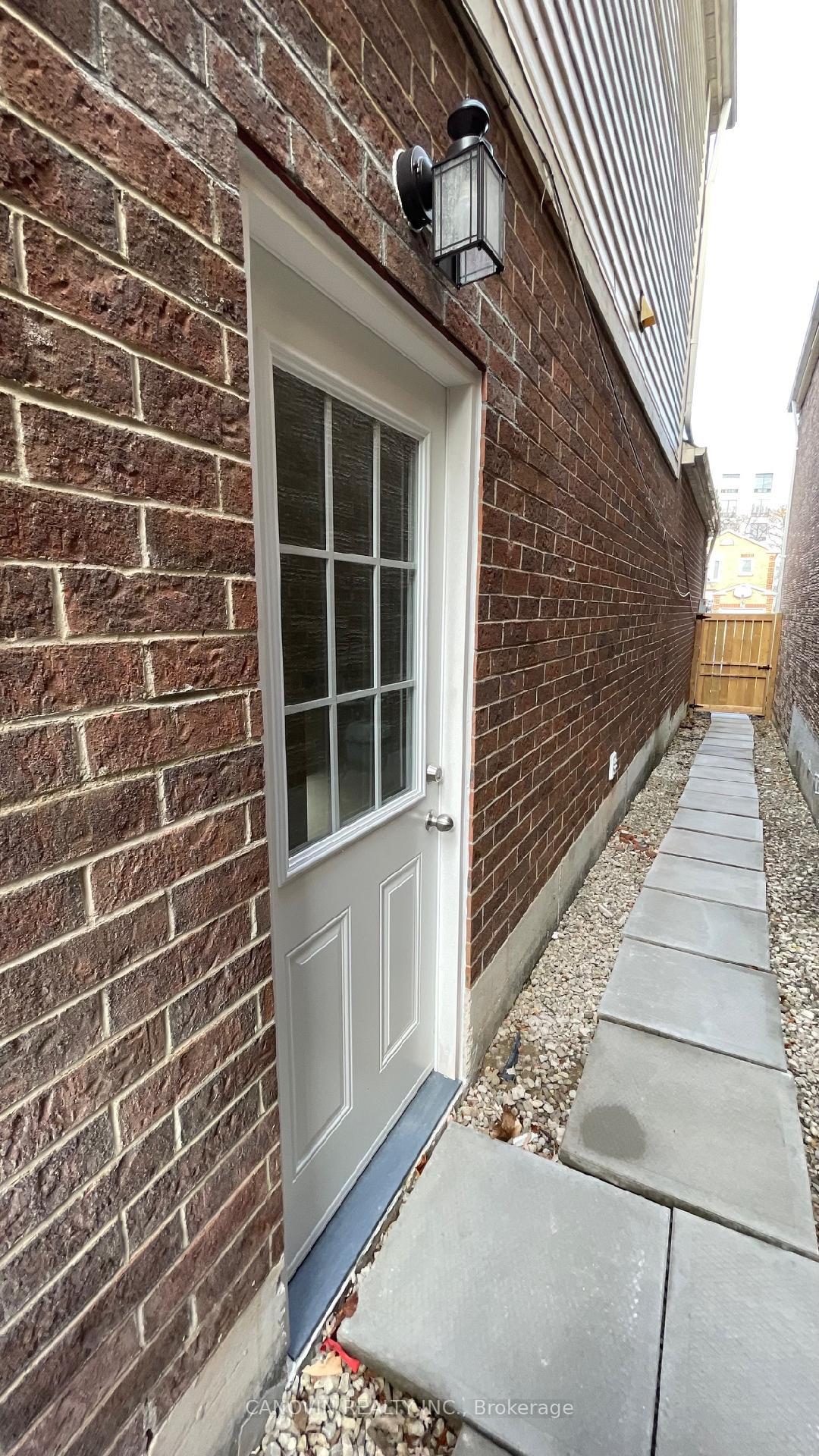 Photo 13 of Unit Bsmt, 29 Jonathan Gate, Vaughan, Crestwood-Springfarm-Yorkhill — HOMEH