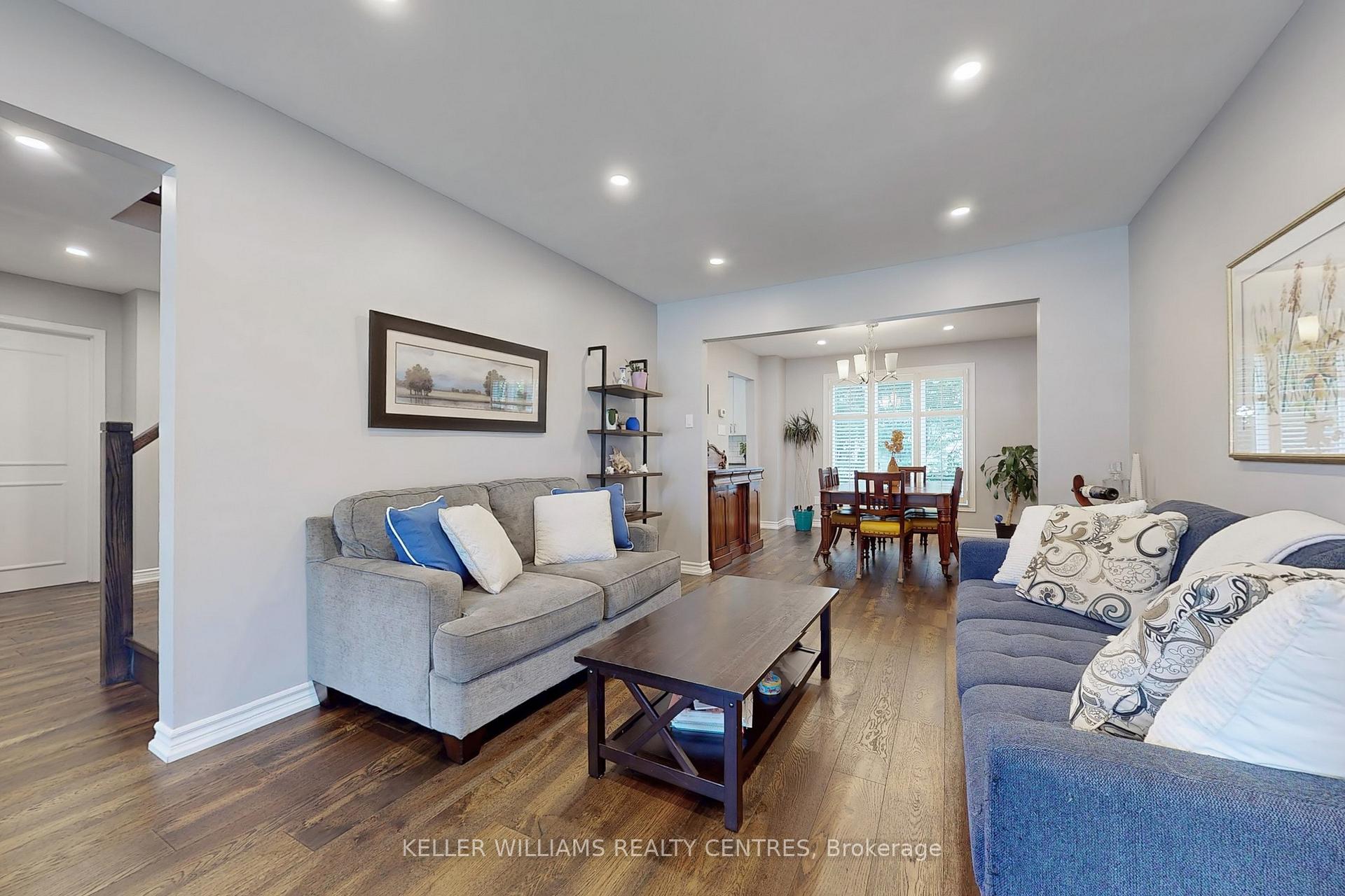Photo 14 of 31 Avondale Crescent, Aurora, Aurora Village — HOMEH