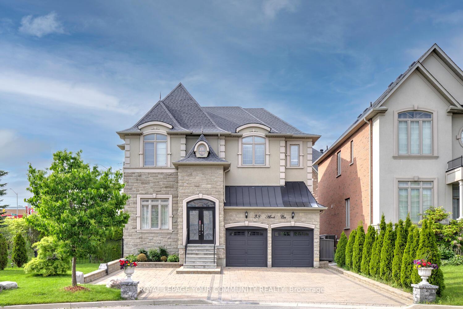 Photo 1 of 38 Alrob Court, Vaughan, Patterson — HOMEH