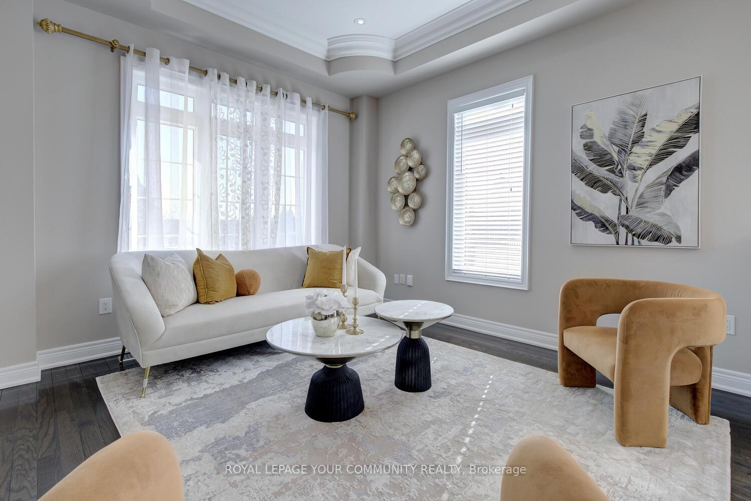 Photo 5 of 38 Alrob Court, Vaughan, Patterson — HOMEH