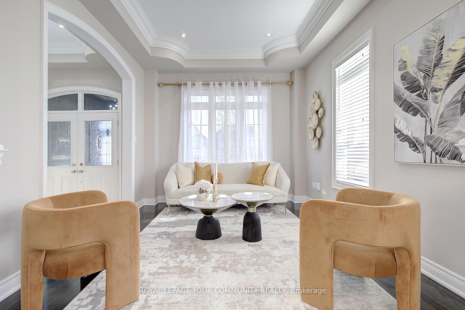Photo 6 of 38 Alrob Court, Vaughan, Patterson — HOMEH