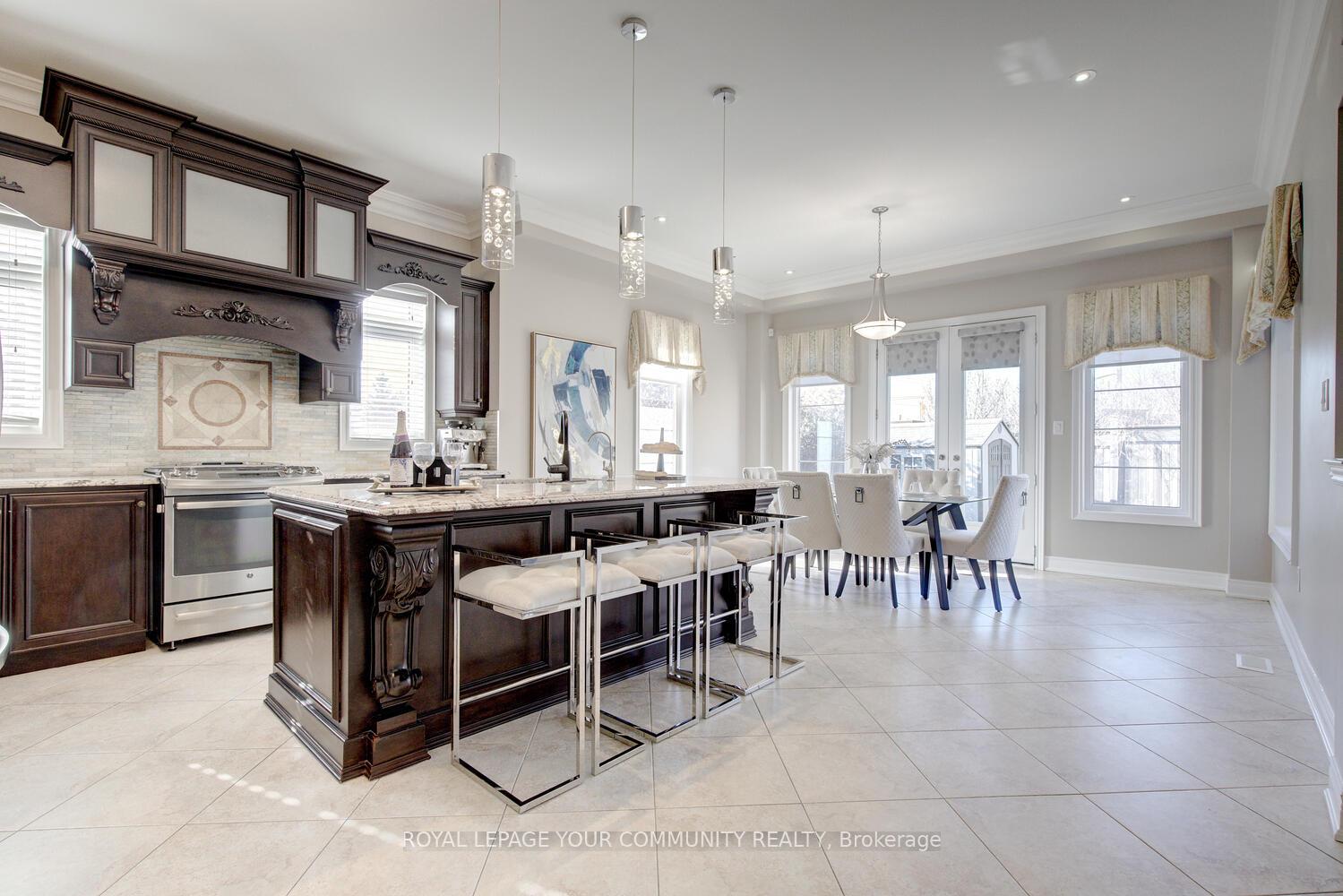 Photo 18 of 38 Alrob Court, Vaughan, Patterson — HOMEH