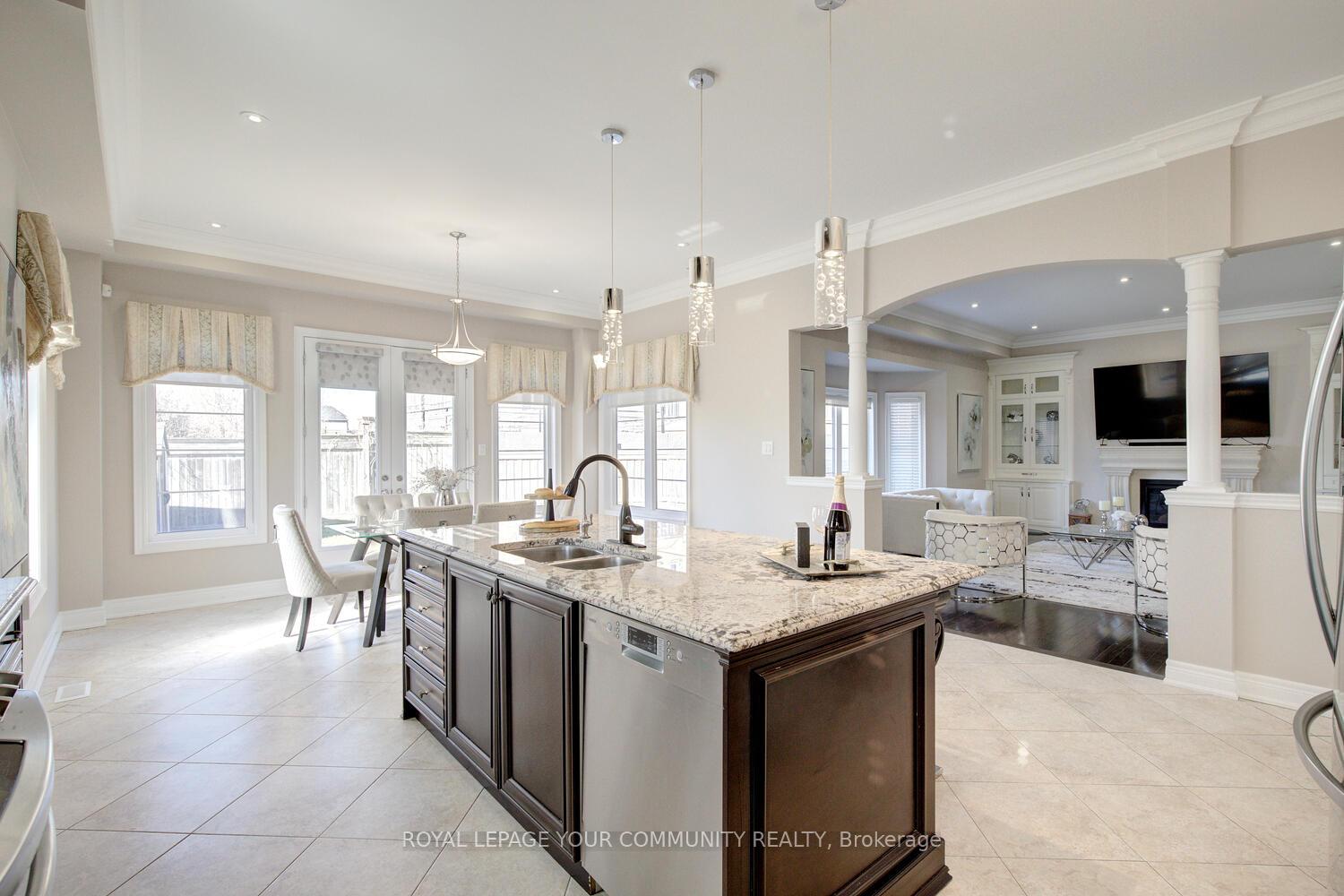 Photo 21 of 38 Alrob Court, Vaughan, Patterson — HOMEH