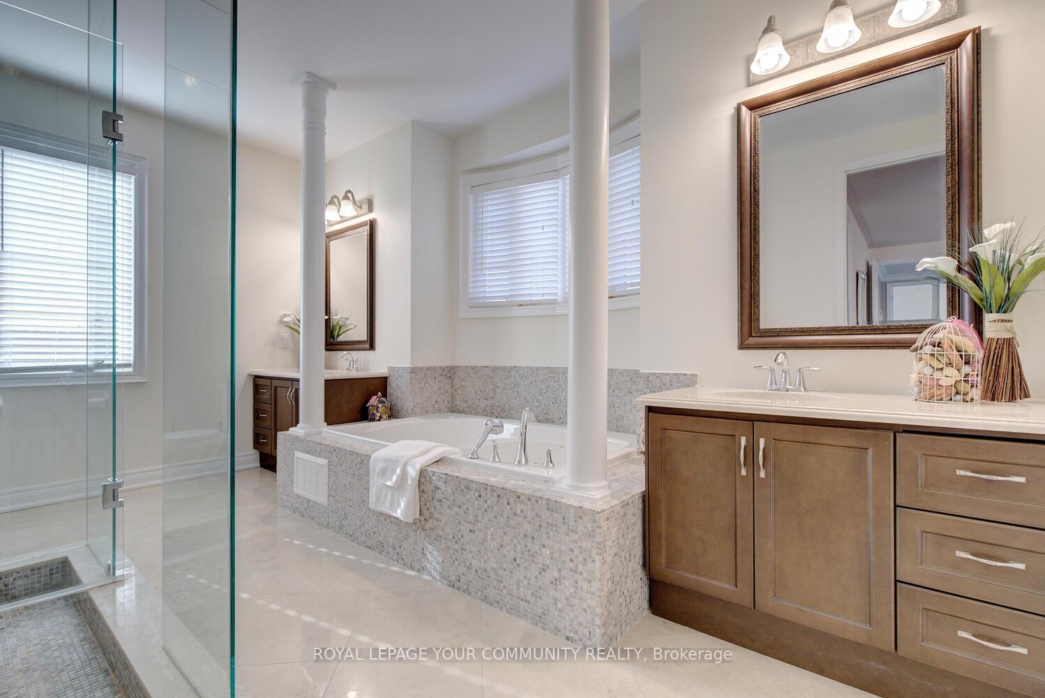 Photo 28 of 38 Alrob Court, Vaughan, Patterson — HOMEH