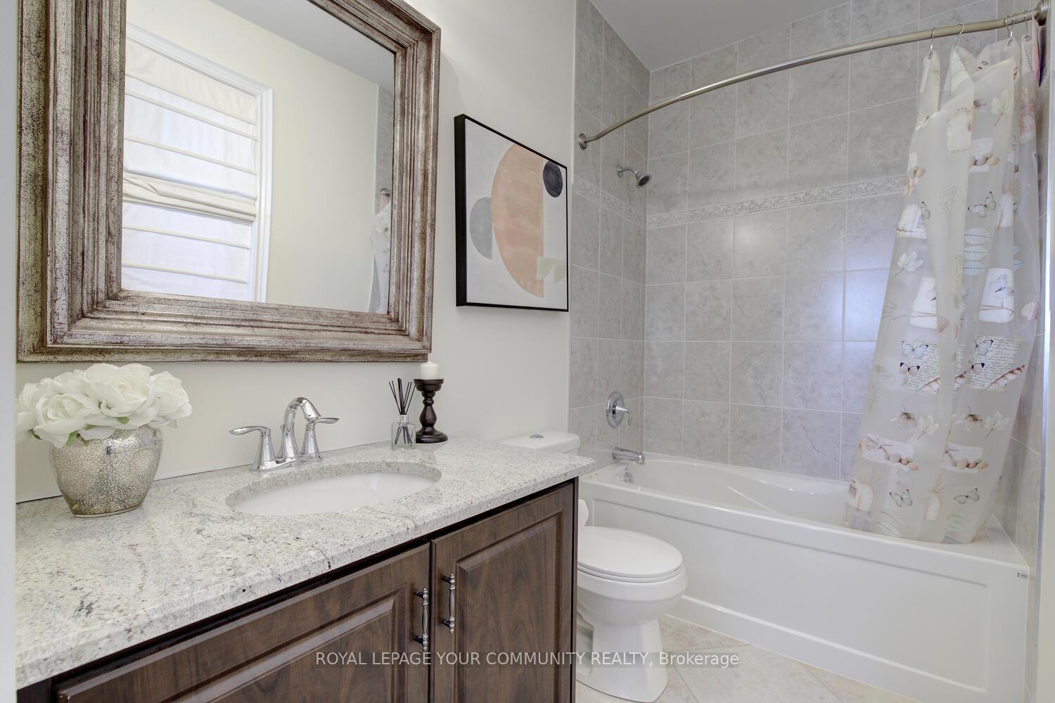 Photo 36 of 38 Alrob Court, Vaughan, Patterson — HOMEH