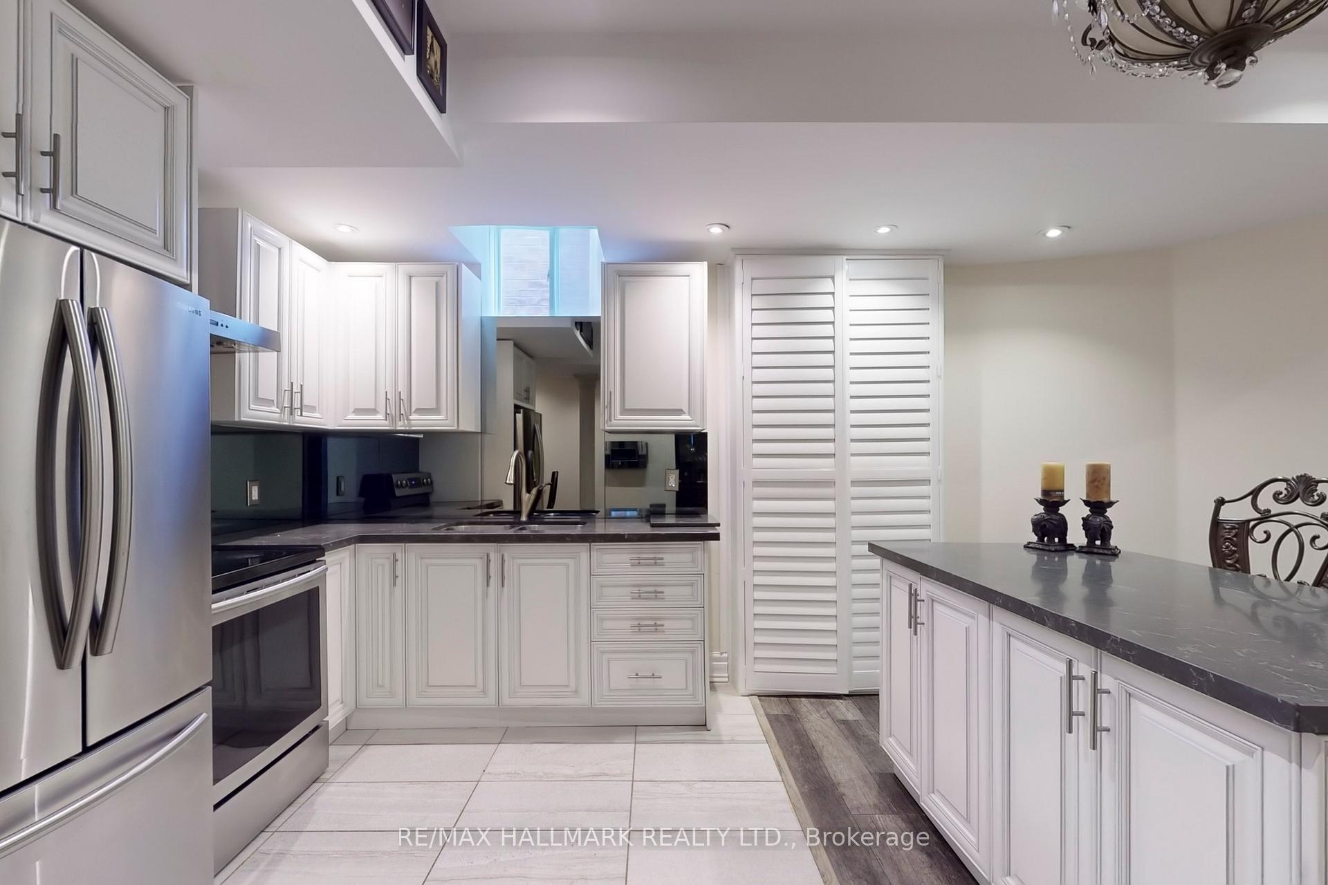 Photo 10 of 80 Chesney Crescent, Vaughan, Kleinburg — HOMEH