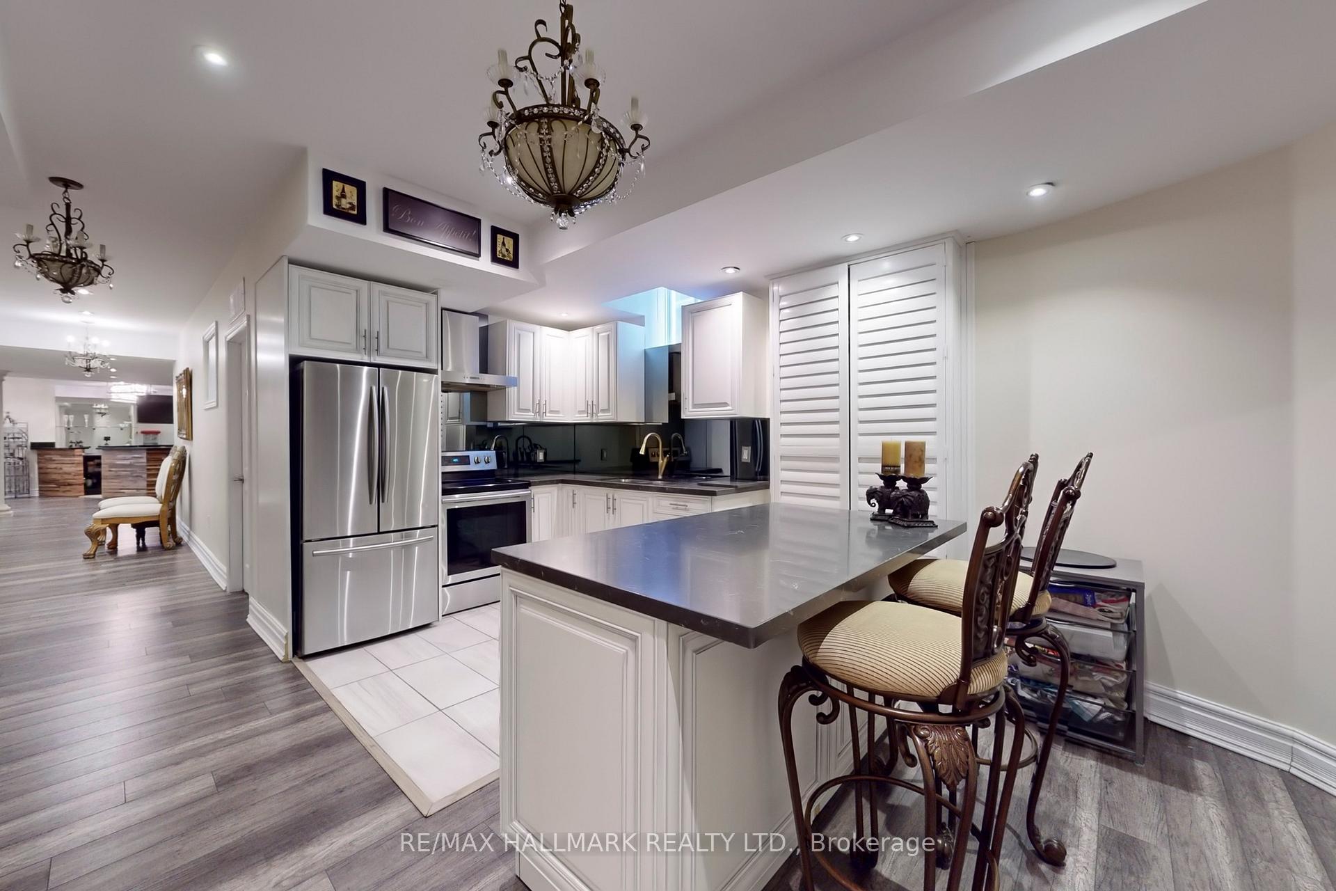 Photo 11 of 80 Chesney Crescent, Vaughan, Kleinburg — HOMEH