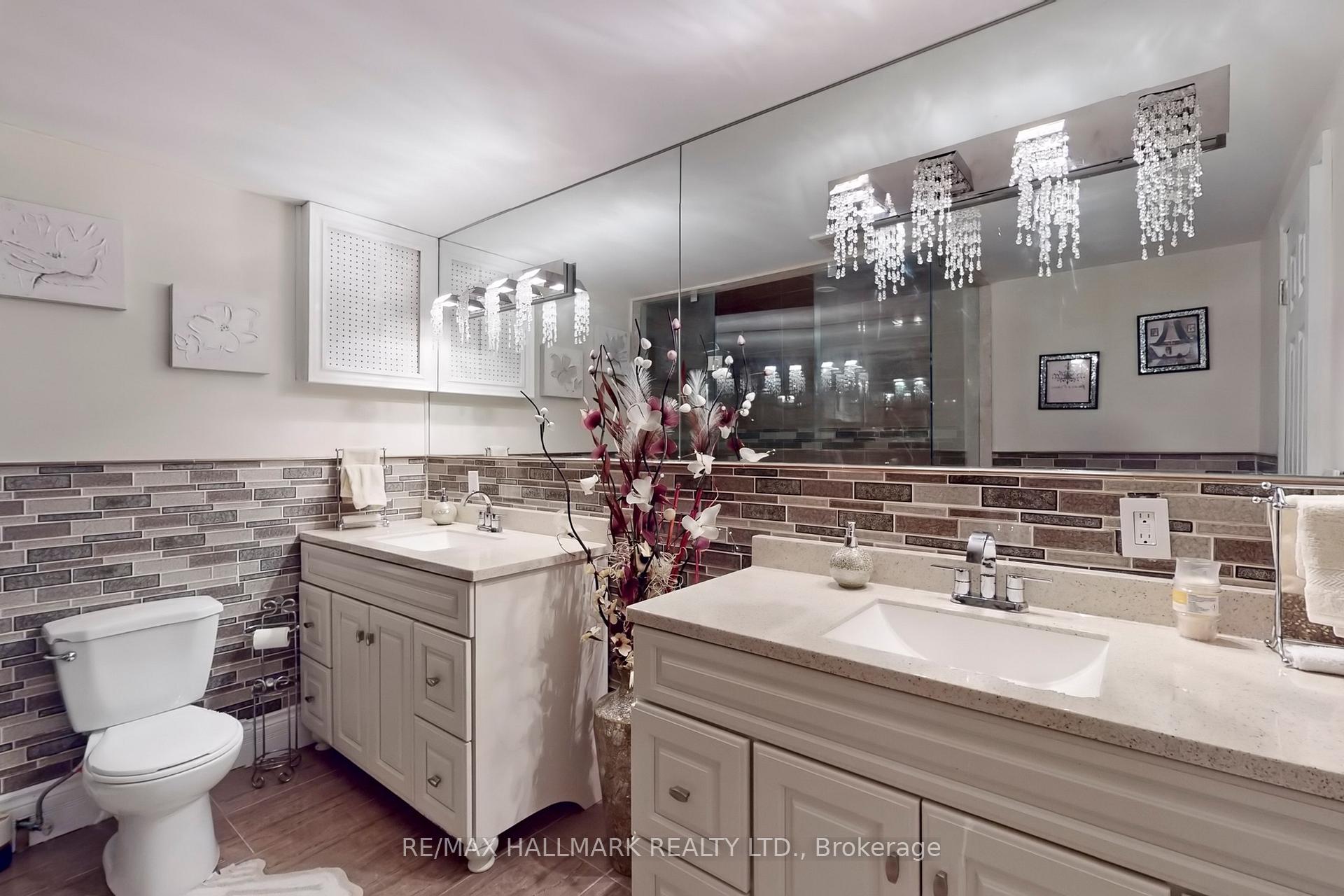 Photo 14 of 80 Chesney Crescent, Vaughan, Kleinburg — HOMEH