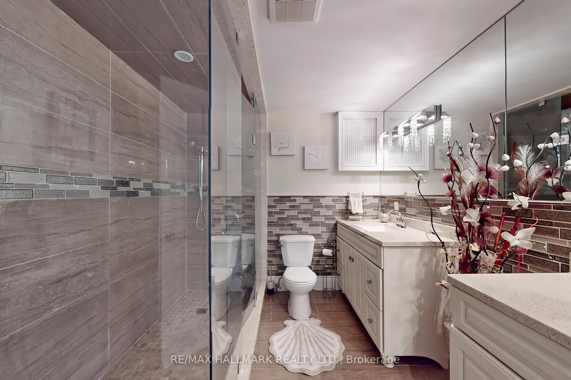 Photo 15 of 80 Chesney Crescent, Vaughan, Kleinburg — HOMEH