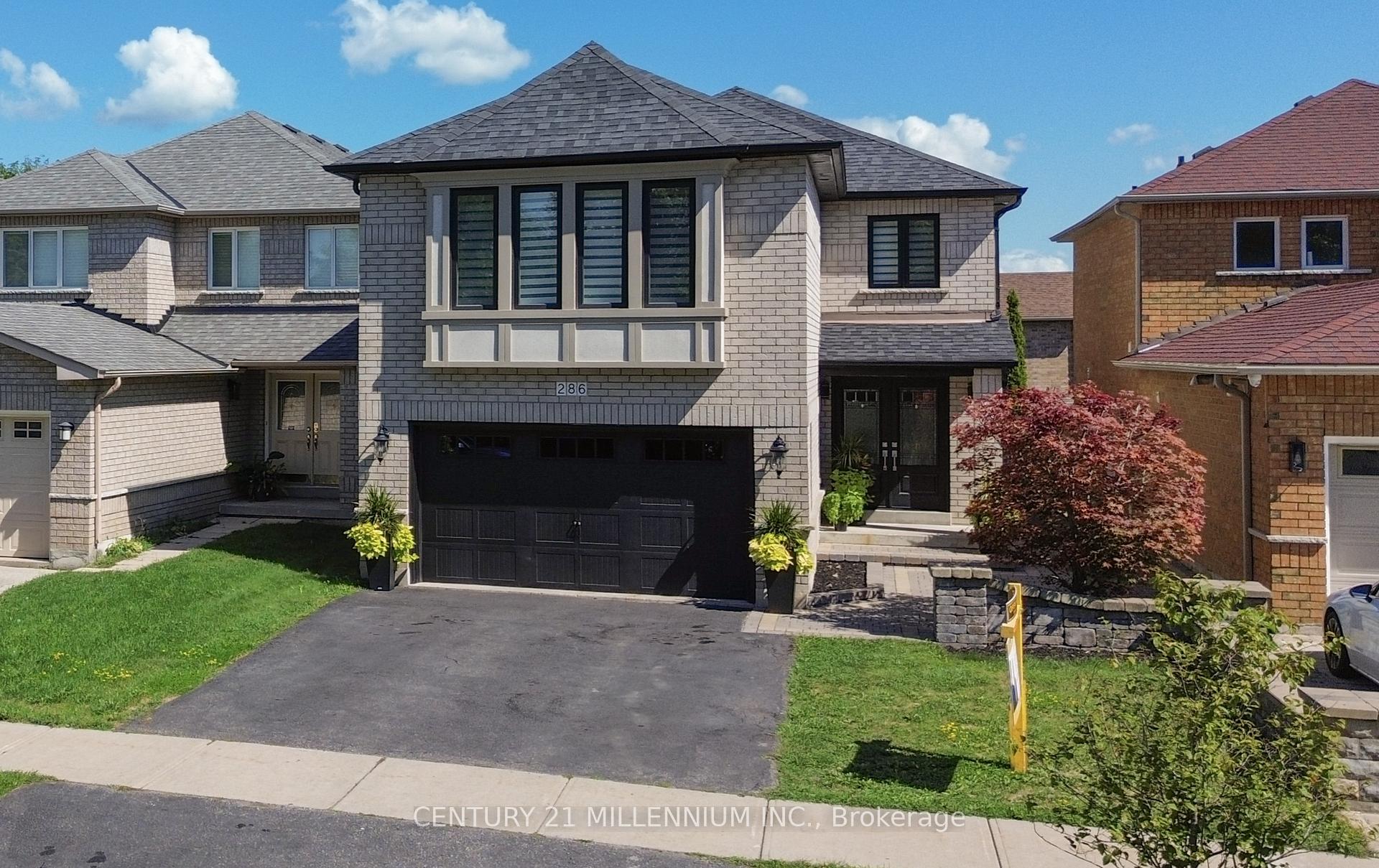 Photo 1 of 286 Royalpark Way, Vaughan, Elder Mills — HOMEH