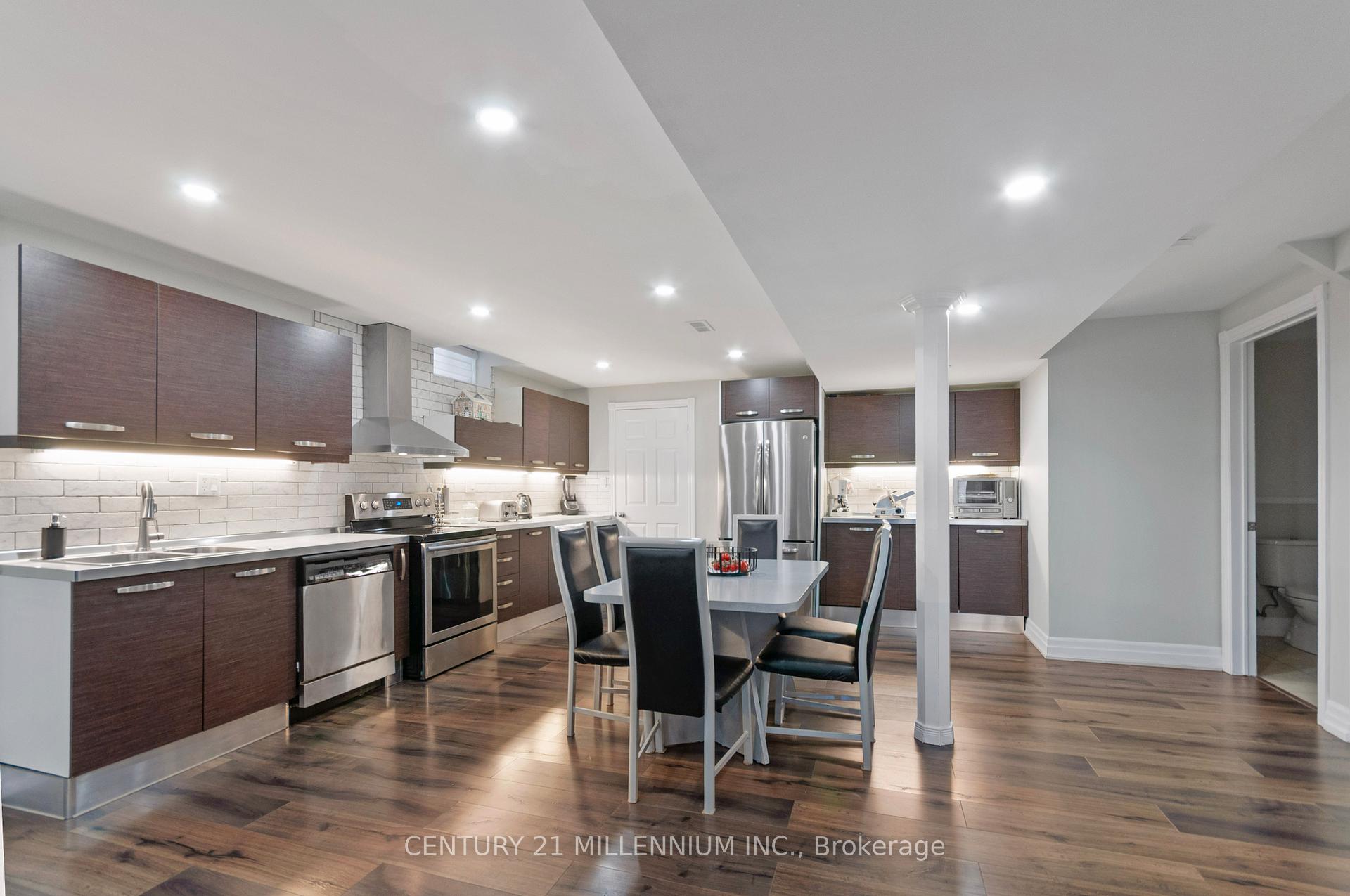 Photo 29 of 286 Royalpark Way, Vaughan, Elder Mills — HOMEH