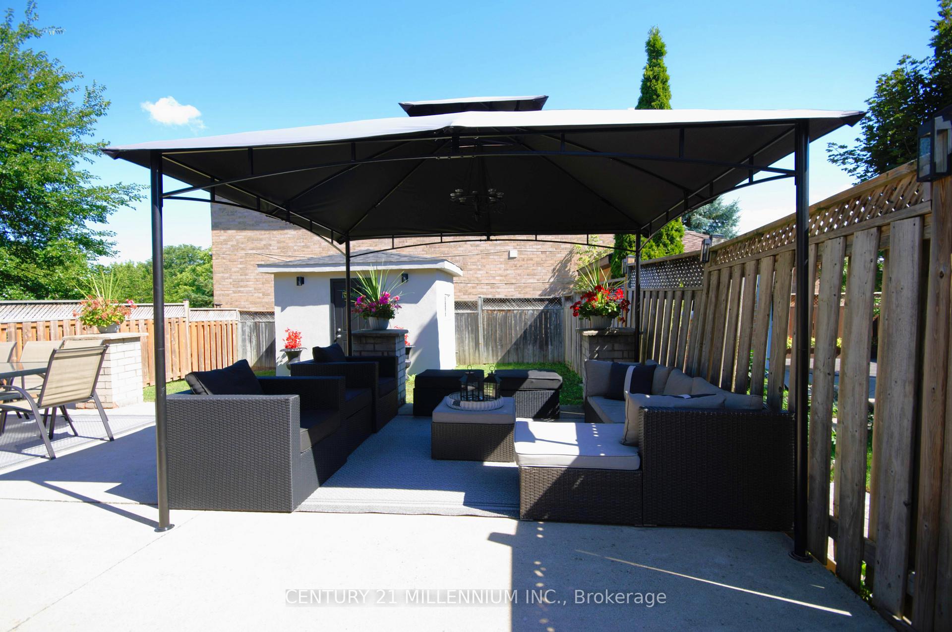 Photo 35 of 286 Royalpark Way, Vaughan, Elder Mills — HOMEH