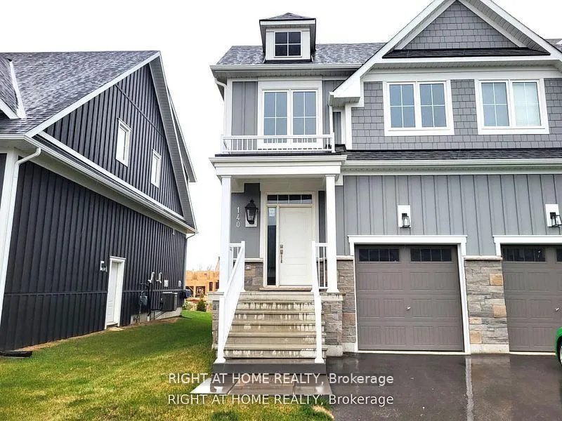 Front of 140 Black Willow Crescent