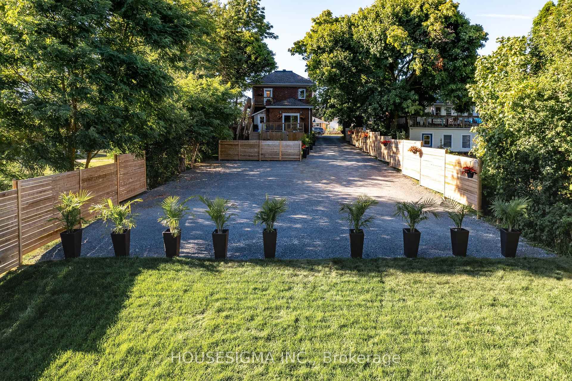 Photo 4 of 319 Main Street E, Prince Edward County, Wellington Ward — HOMEH