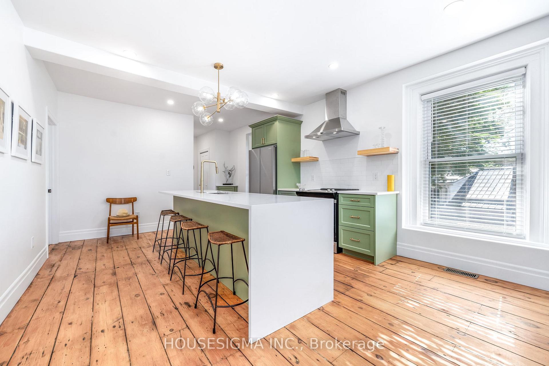 Photo 7 of 319 Main Street E, Prince Edward County, Wellington Ward — HOMEH