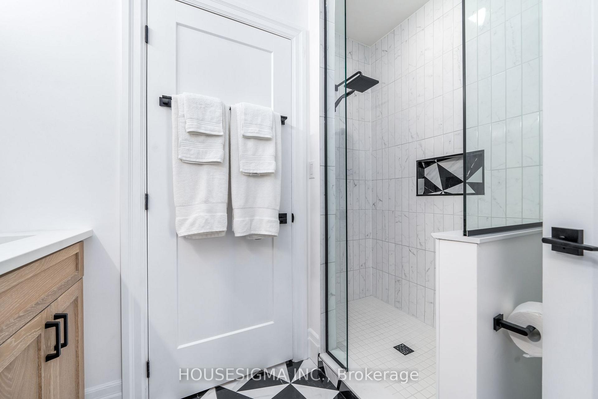 Photo 17 of 319 Main Street E, Prince Edward County, Wellington Ward — HOMEH
