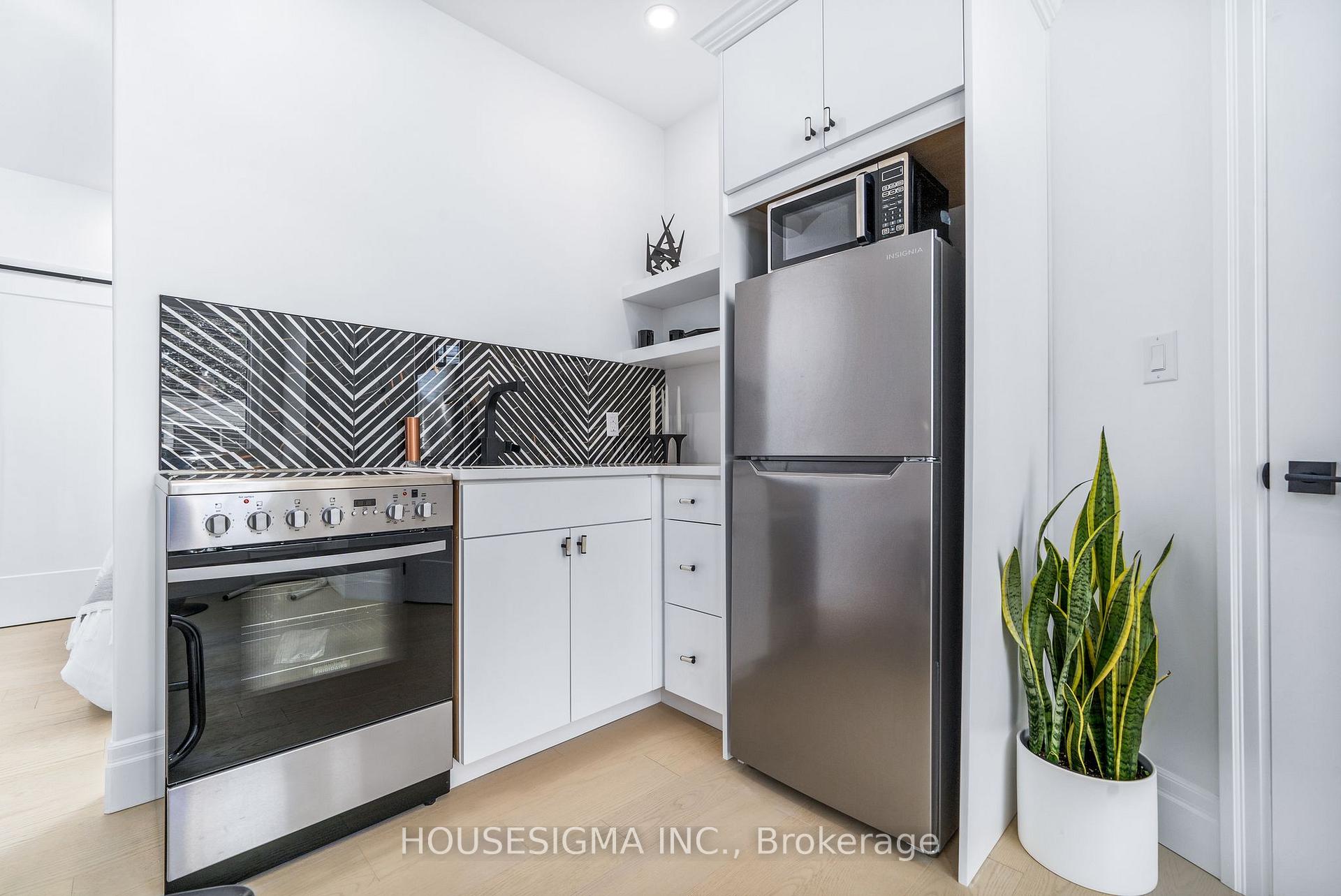 Photo 33 of 319 Main Street E, Prince Edward County, Wellington Ward — HOMEH