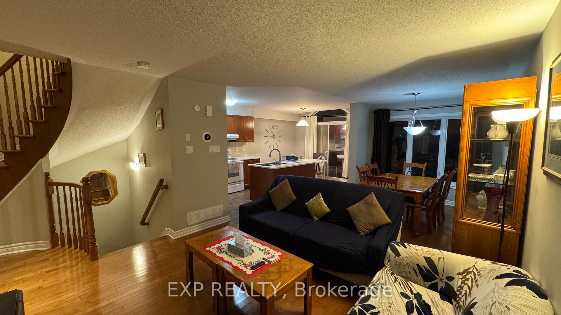 Photo 15 of 356 Tourmaline Crescent, Ottawa, Barrhaven - Strandherd — HOMEH