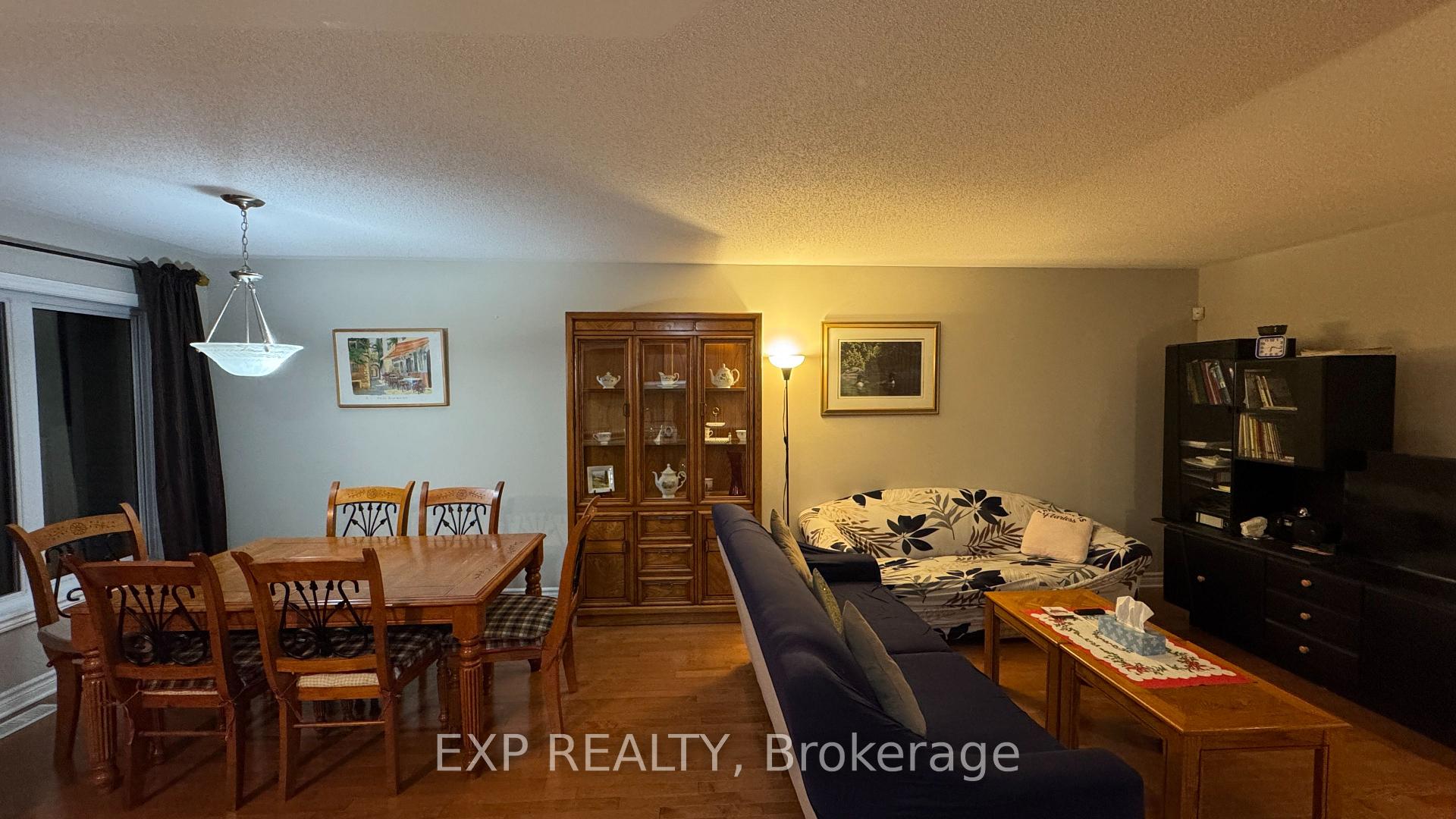 Photo 5 of 356 Tourmaline Crescent, Ottawa, Barrhaven - Strandherd — HOMEH