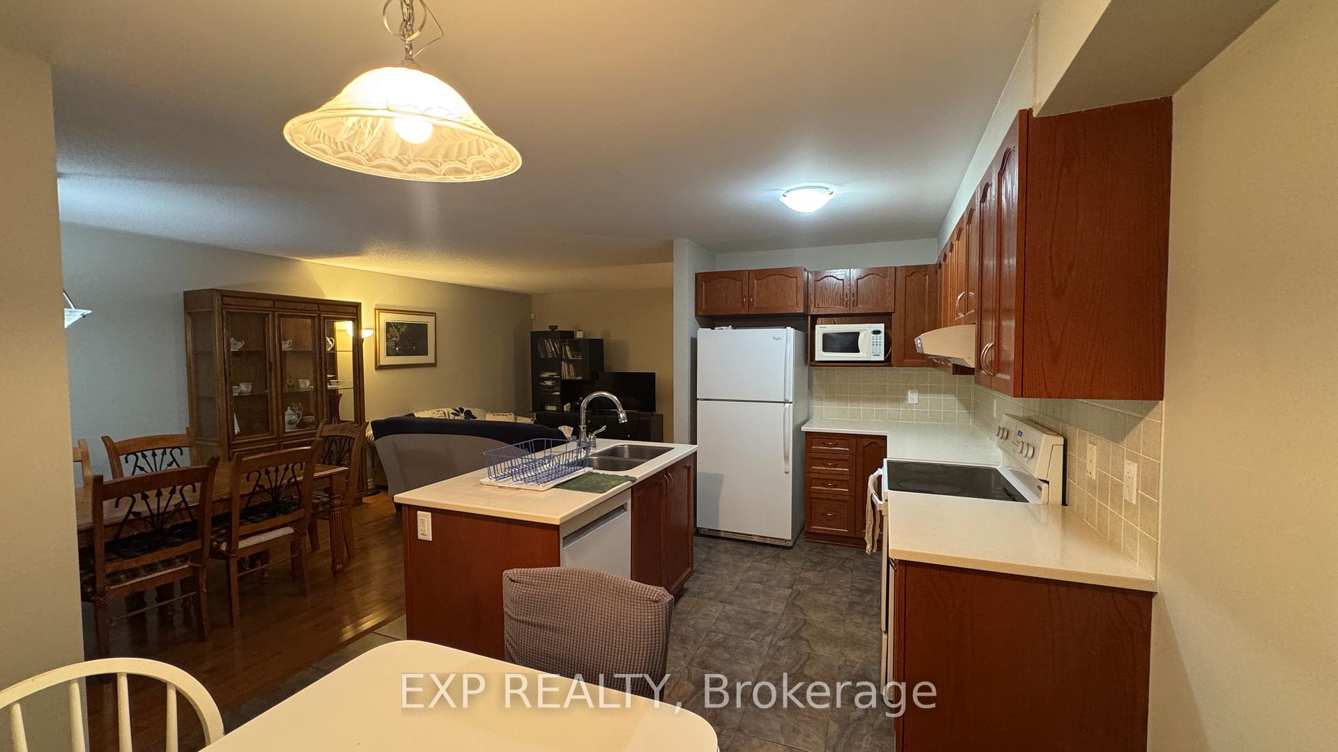 Photo 8 of 356 Tourmaline Crescent, Ottawa, Barrhaven - Strandherd — HOMEH