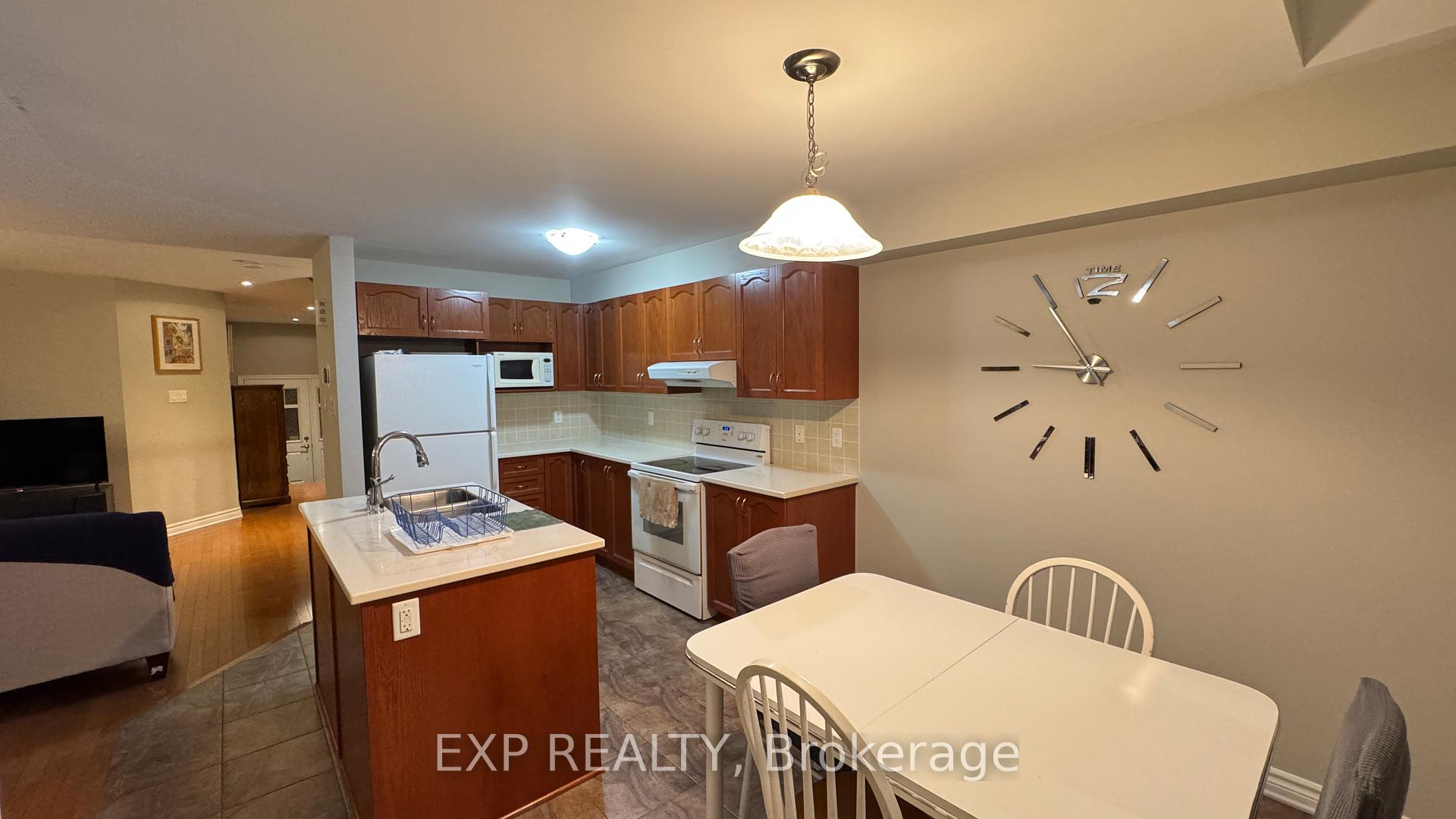 Photo 10 of 356 Tourmaline Crescent, Ottawa, Barrhaven - Strandherd — HOMEH