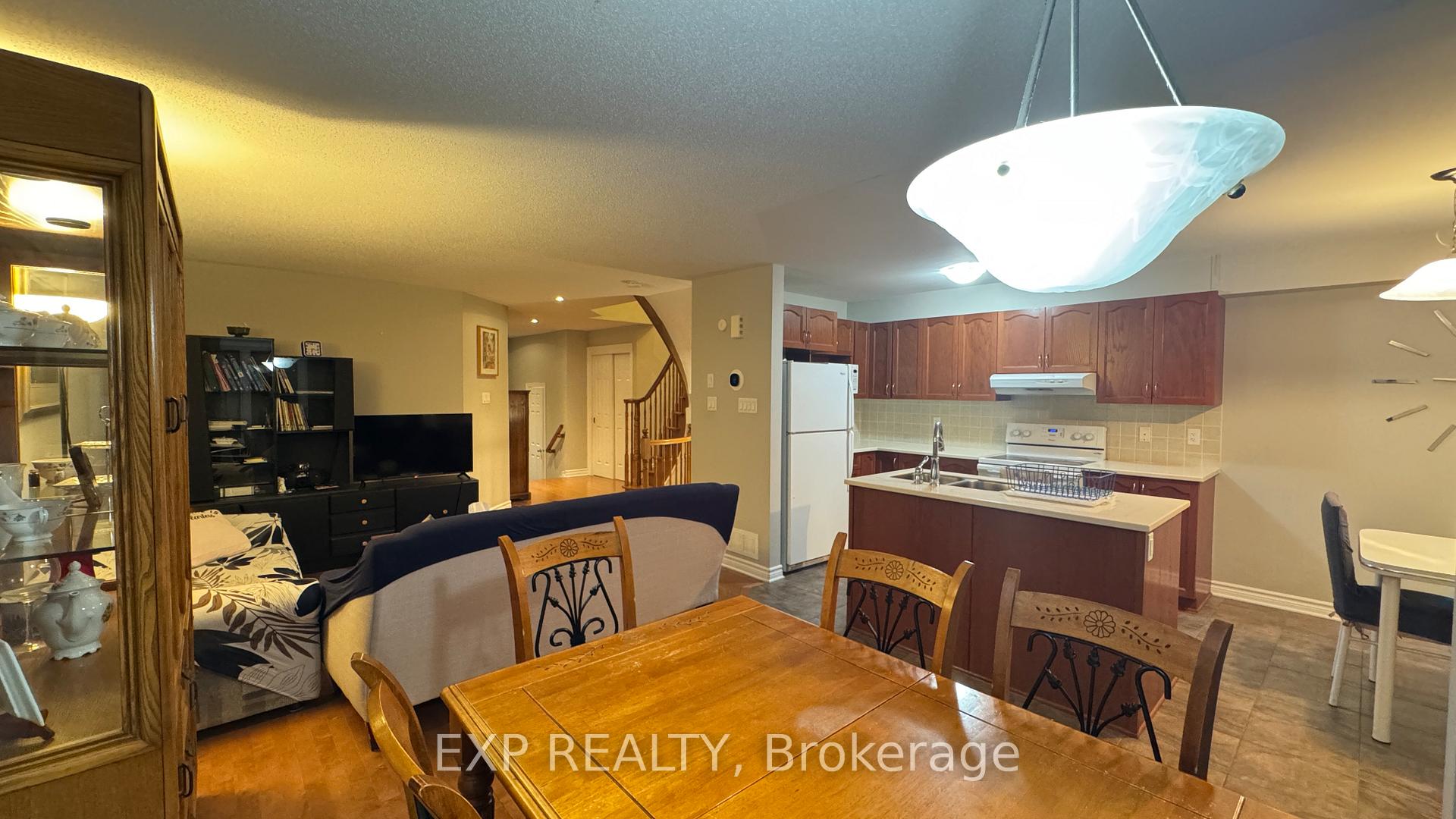 Photo 11 of 356 Tourmaline Crescent, Ottawa, Barrhaven - Strandherd — HOMEH