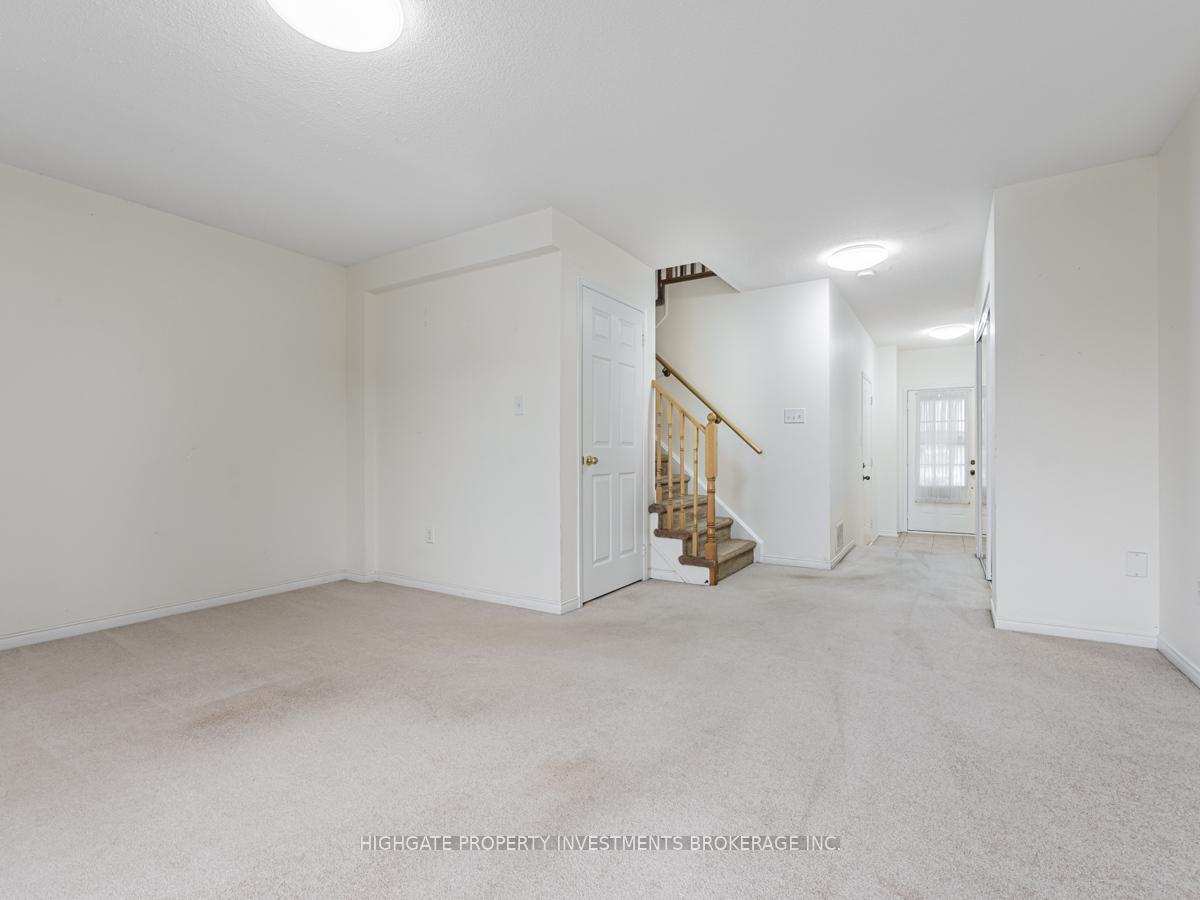 Photo 4 of 132 Goss Lane, Ajax, Northeast Ajax — HOMEH