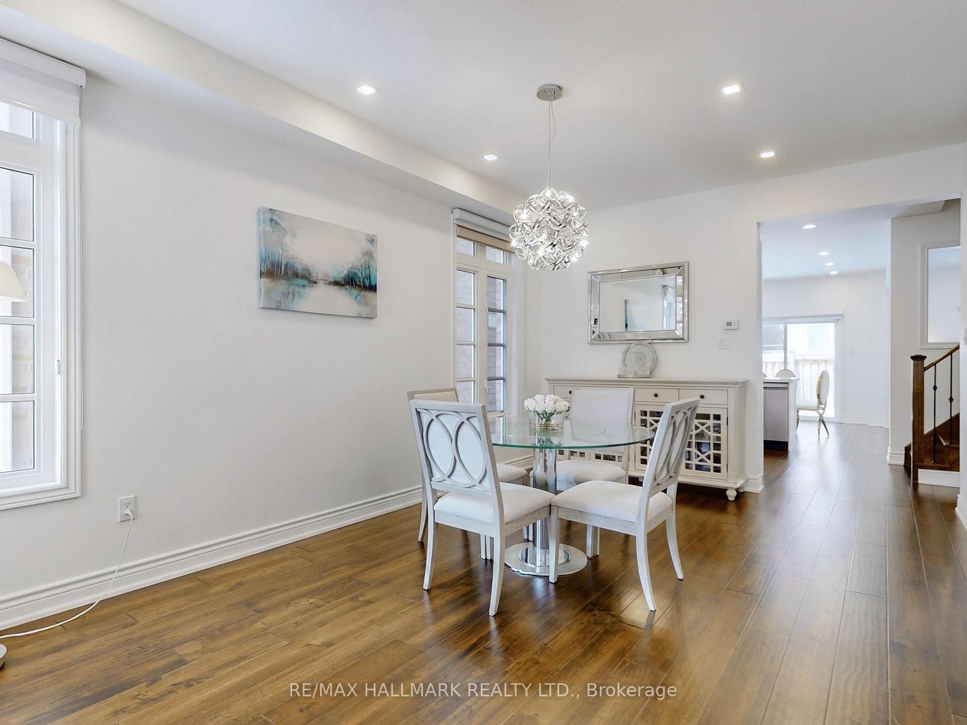 Photo 6 of 18 Yarden Drive, Vaughan, Patterson — HOMEH