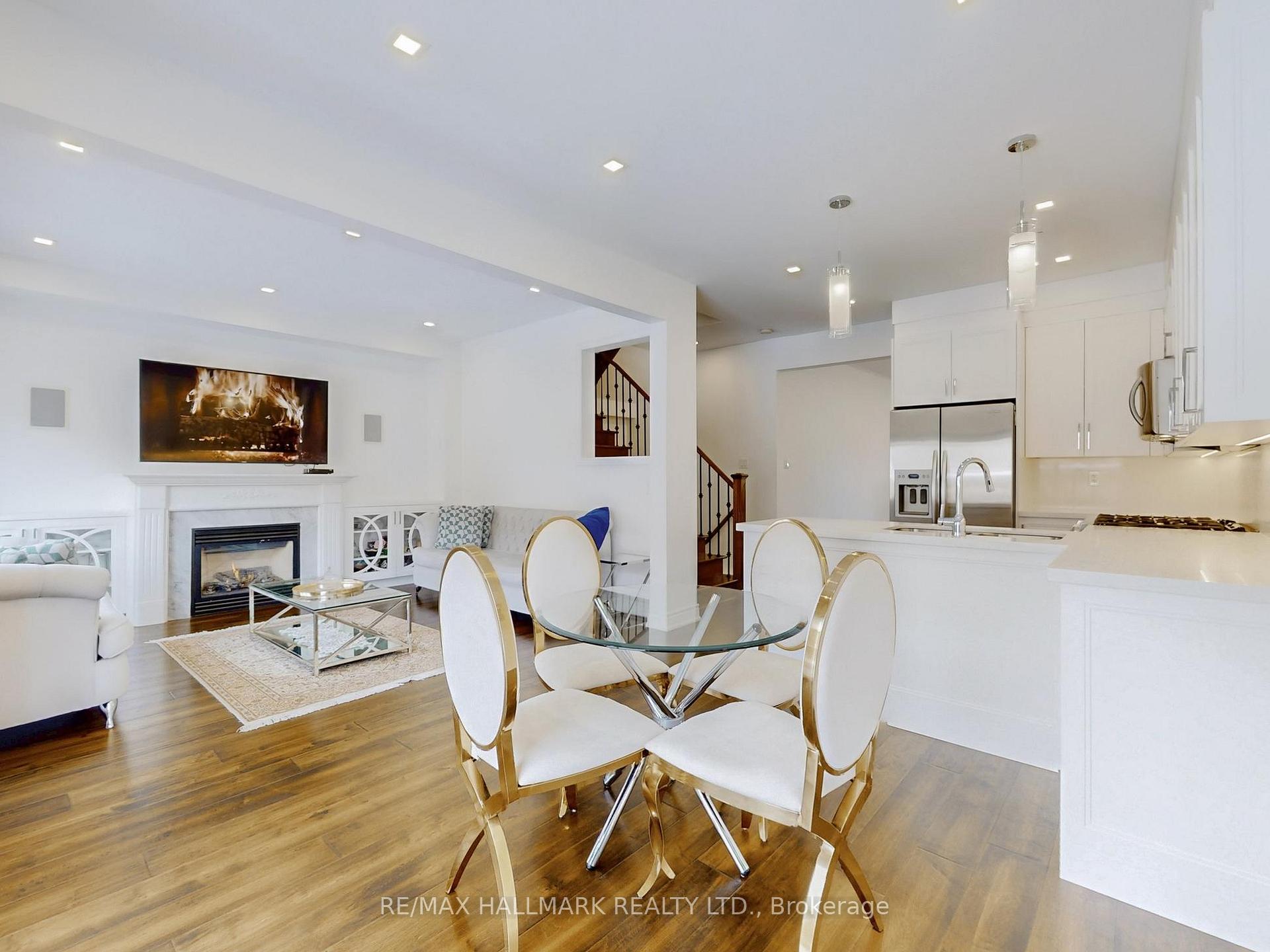 Photo 10 of 18 Yarden Drive, Vaughan, Patterson — HOMEH
