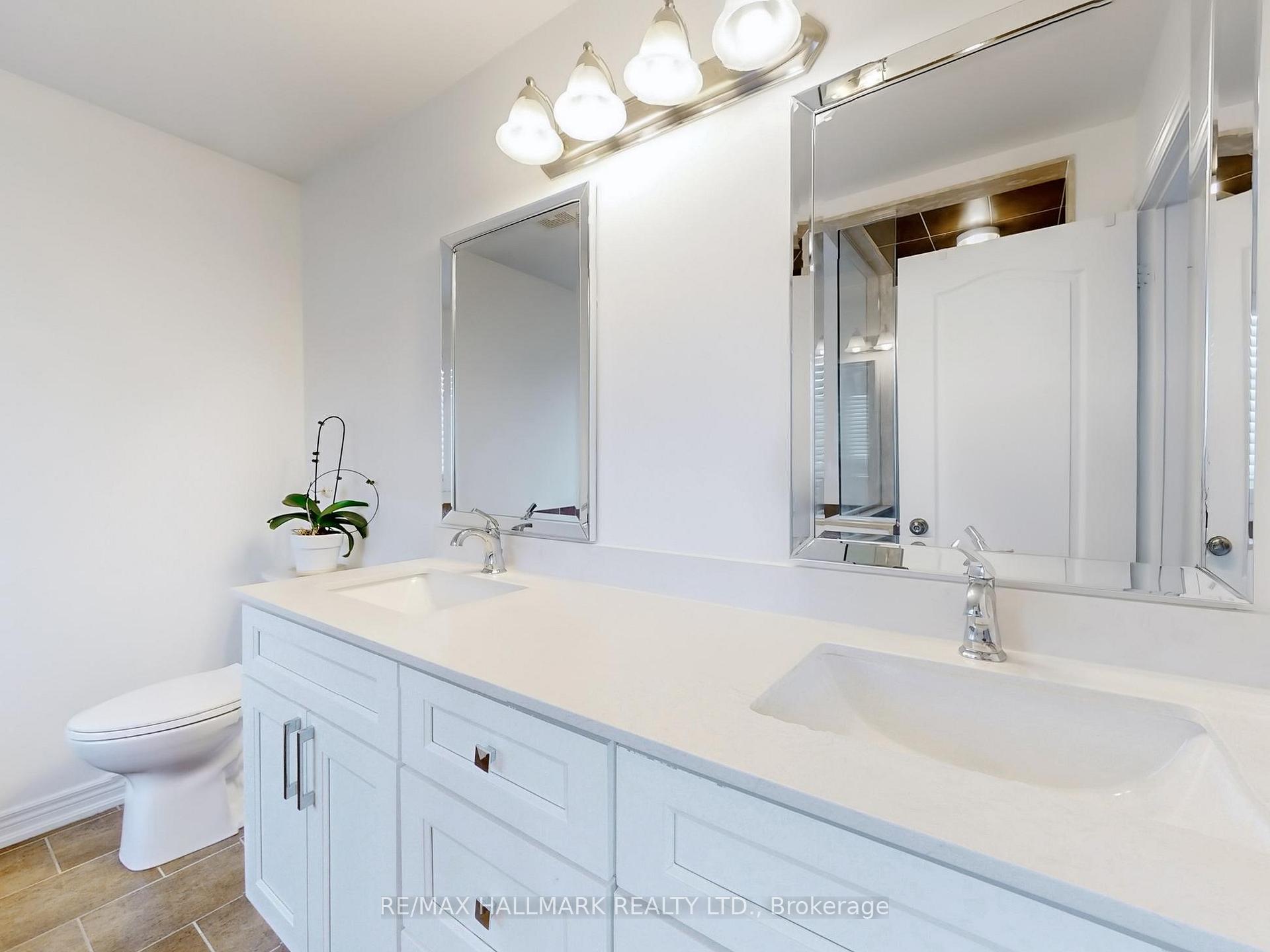 Photo 12 of 18 Yarden Drive, Vaughan, Patterson — HOMEH