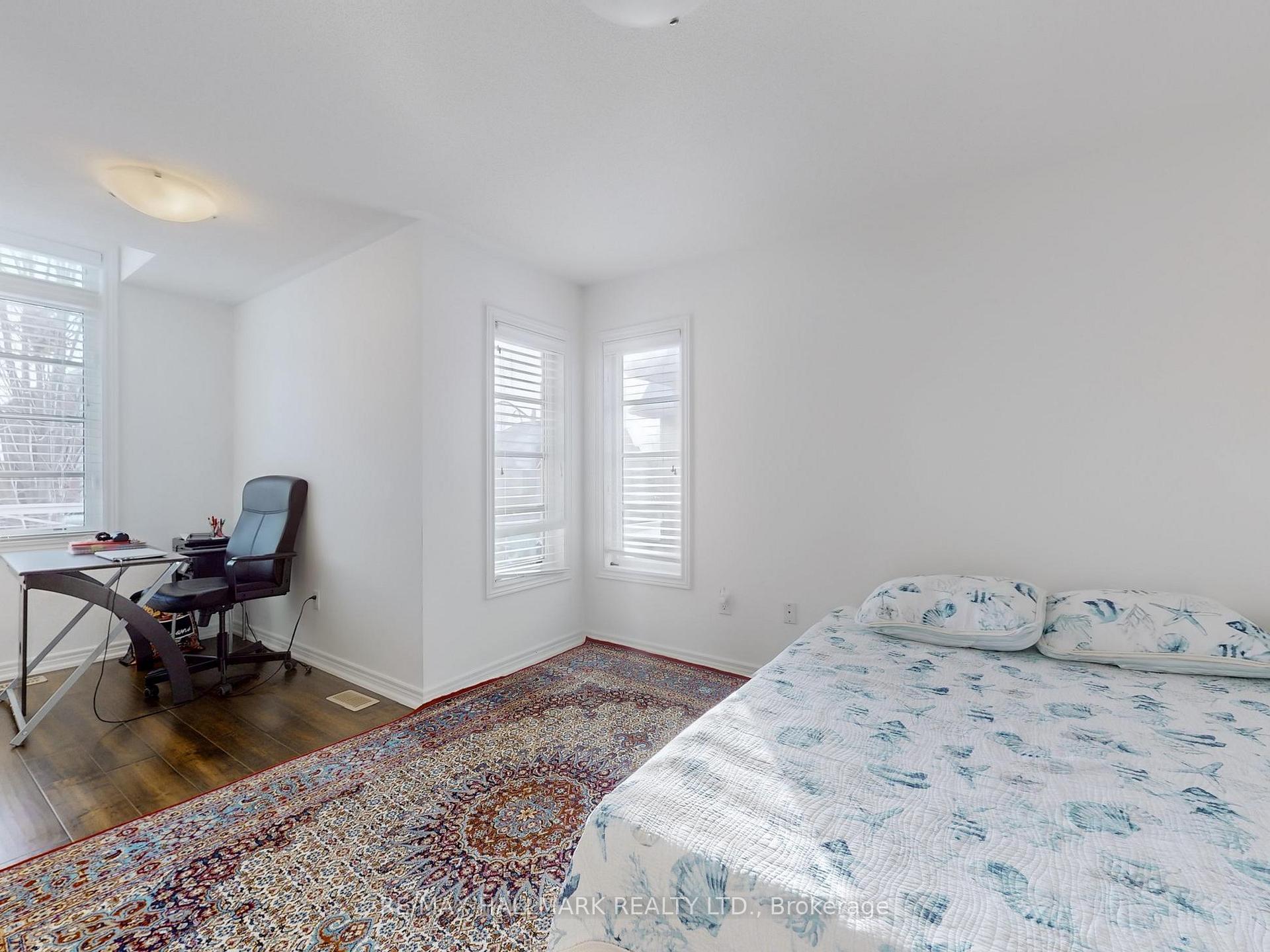Photo 13 of 18 Yarden Drive, Vaughan, Patterson — HOMEH