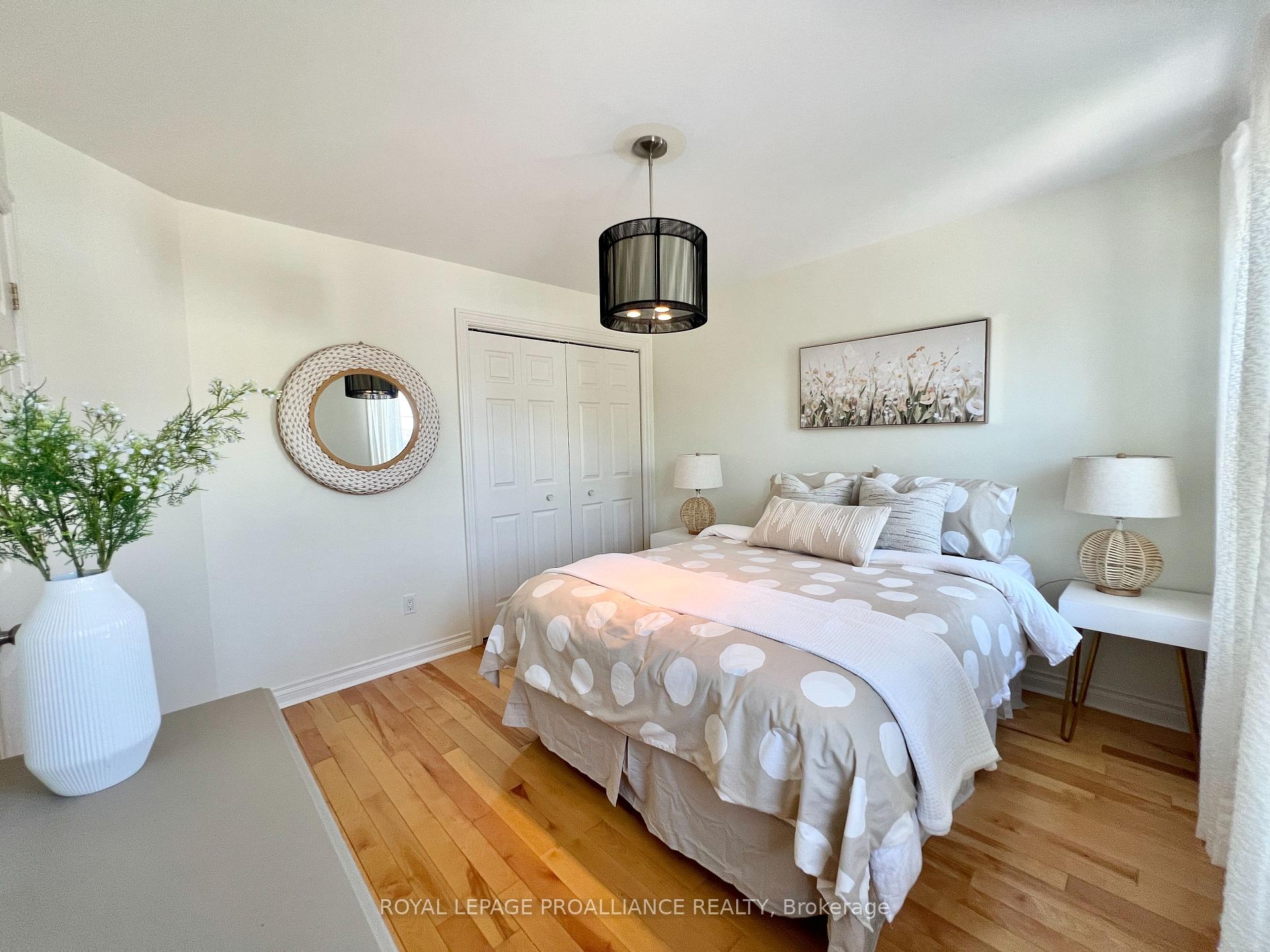 Photo 33 of 252 William Street, Belleville, Belleville Ward — HOMEH