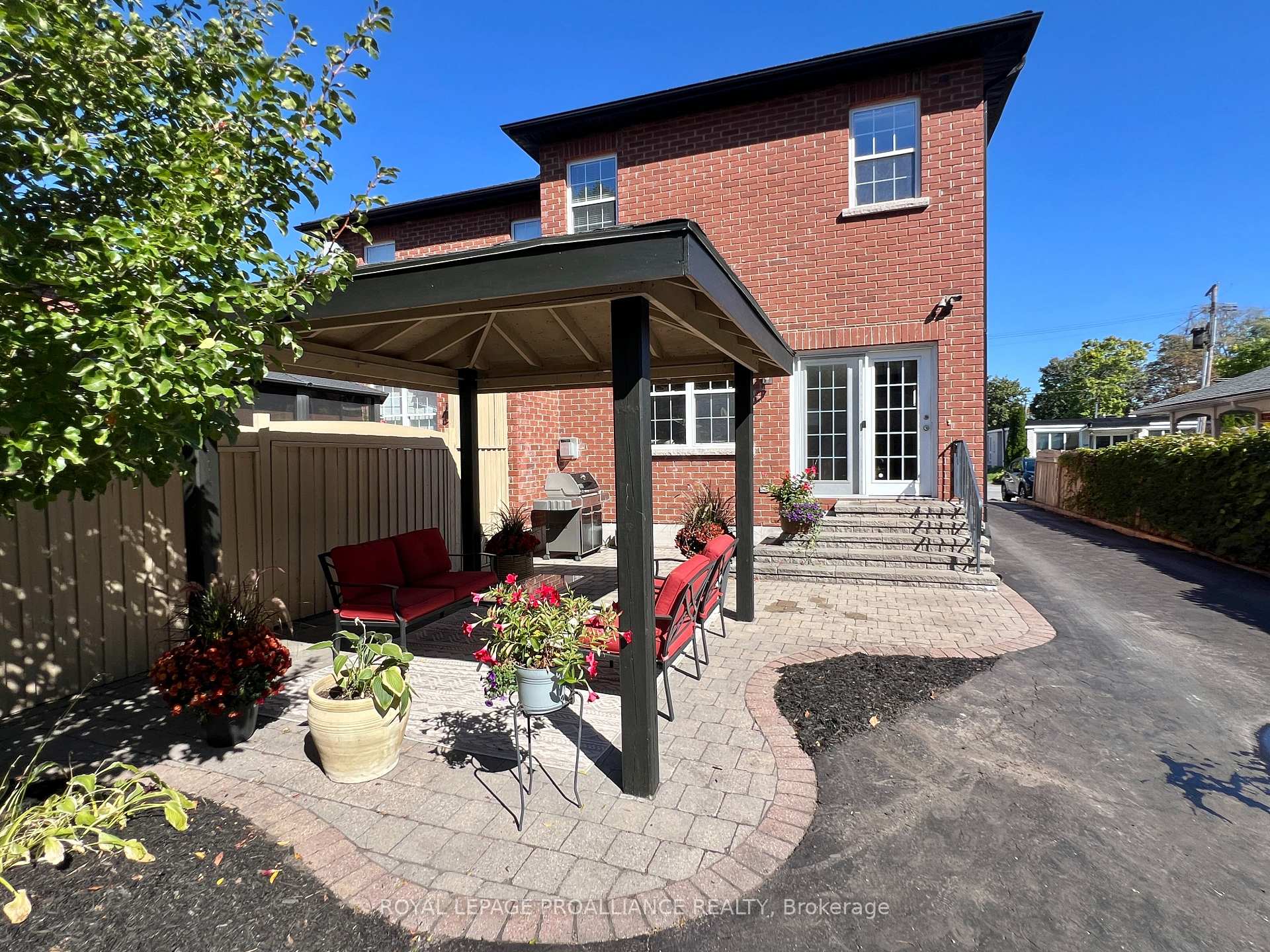 Photo 29 of 252 William Street, Belleville, Belleville Ward — HOMEH