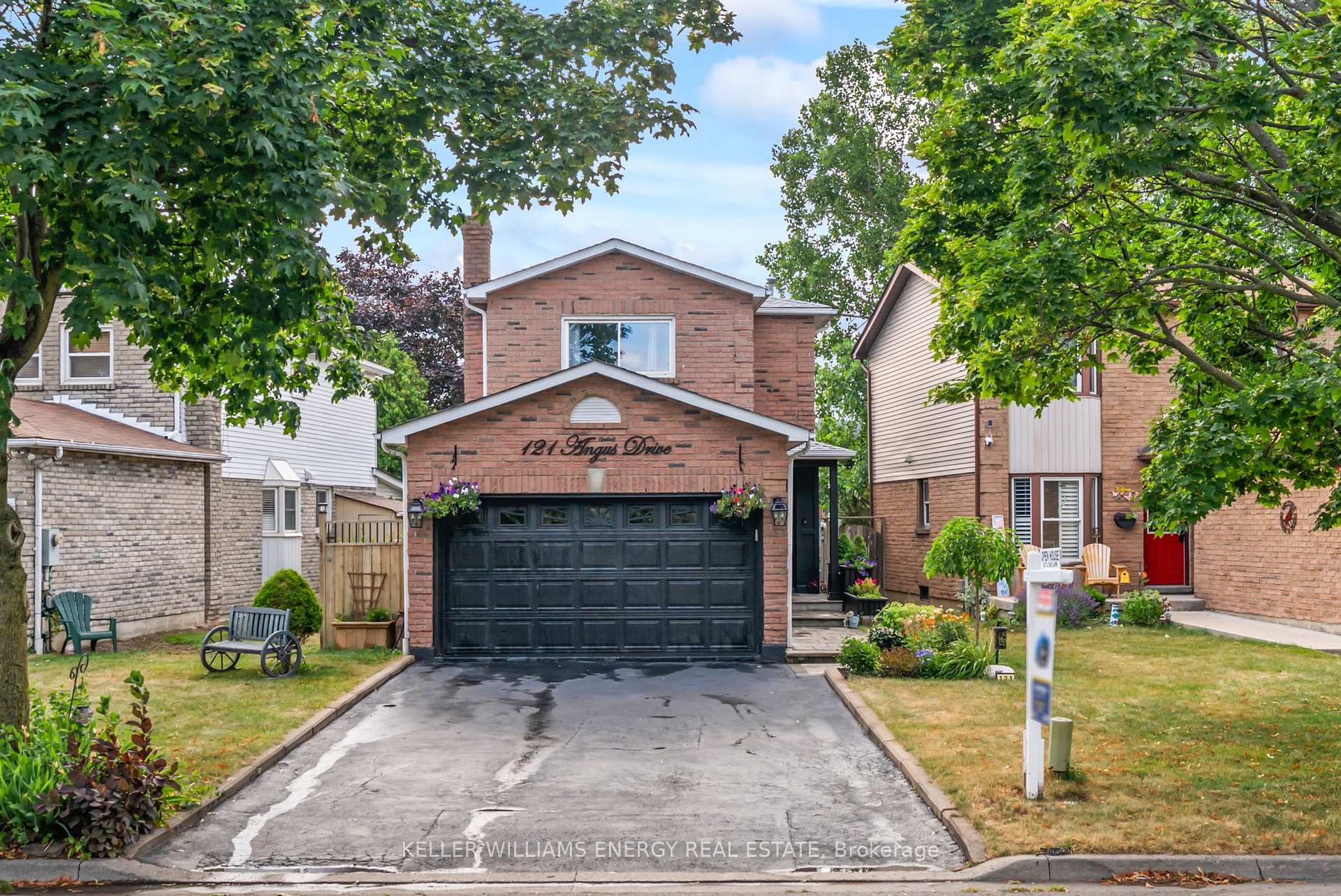 Photo 2 of 121 Angus Drive, Ajax, Central — HOMEH