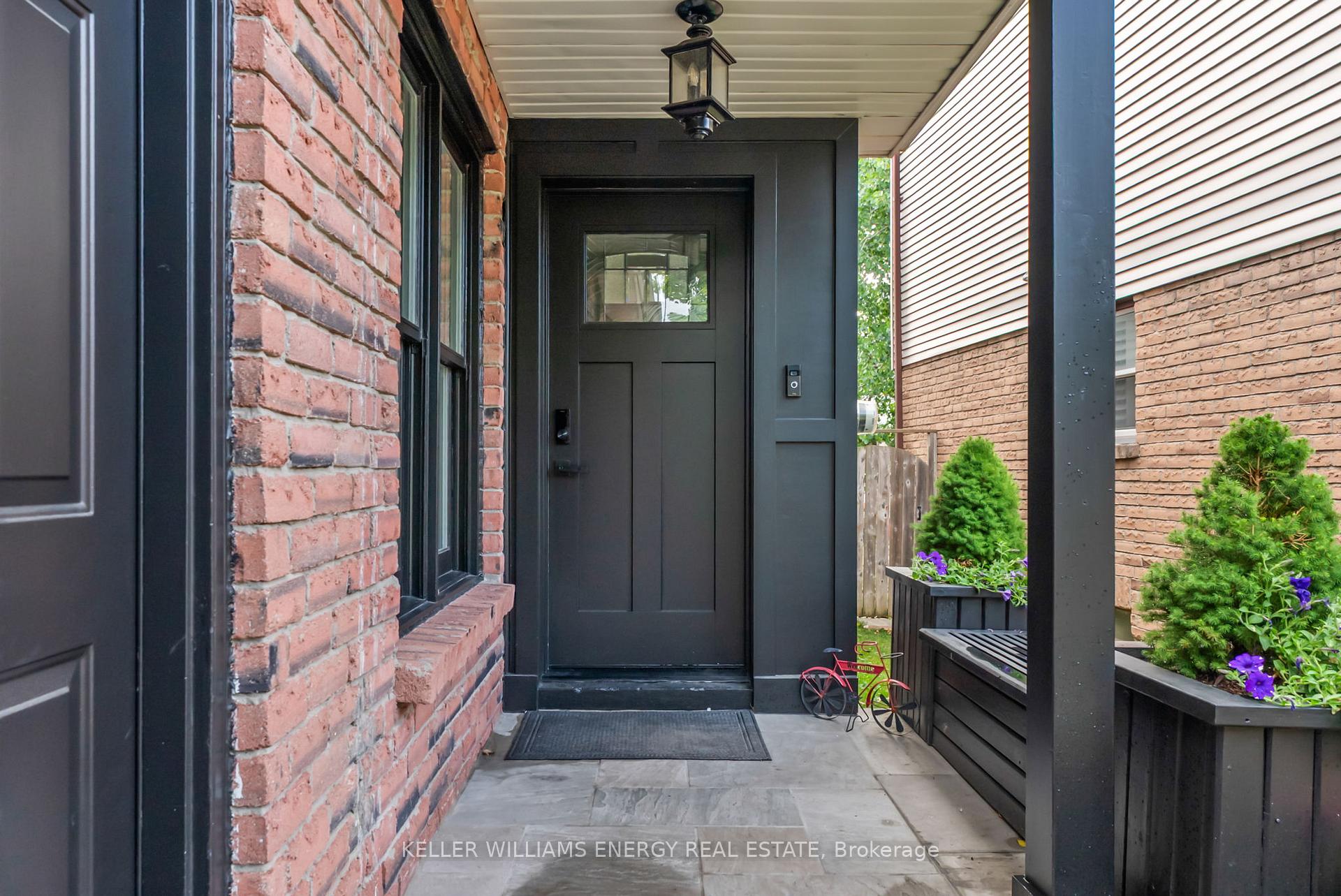 Photo 3 of 121 Angus Drive, Ajax, Central — HOMEH