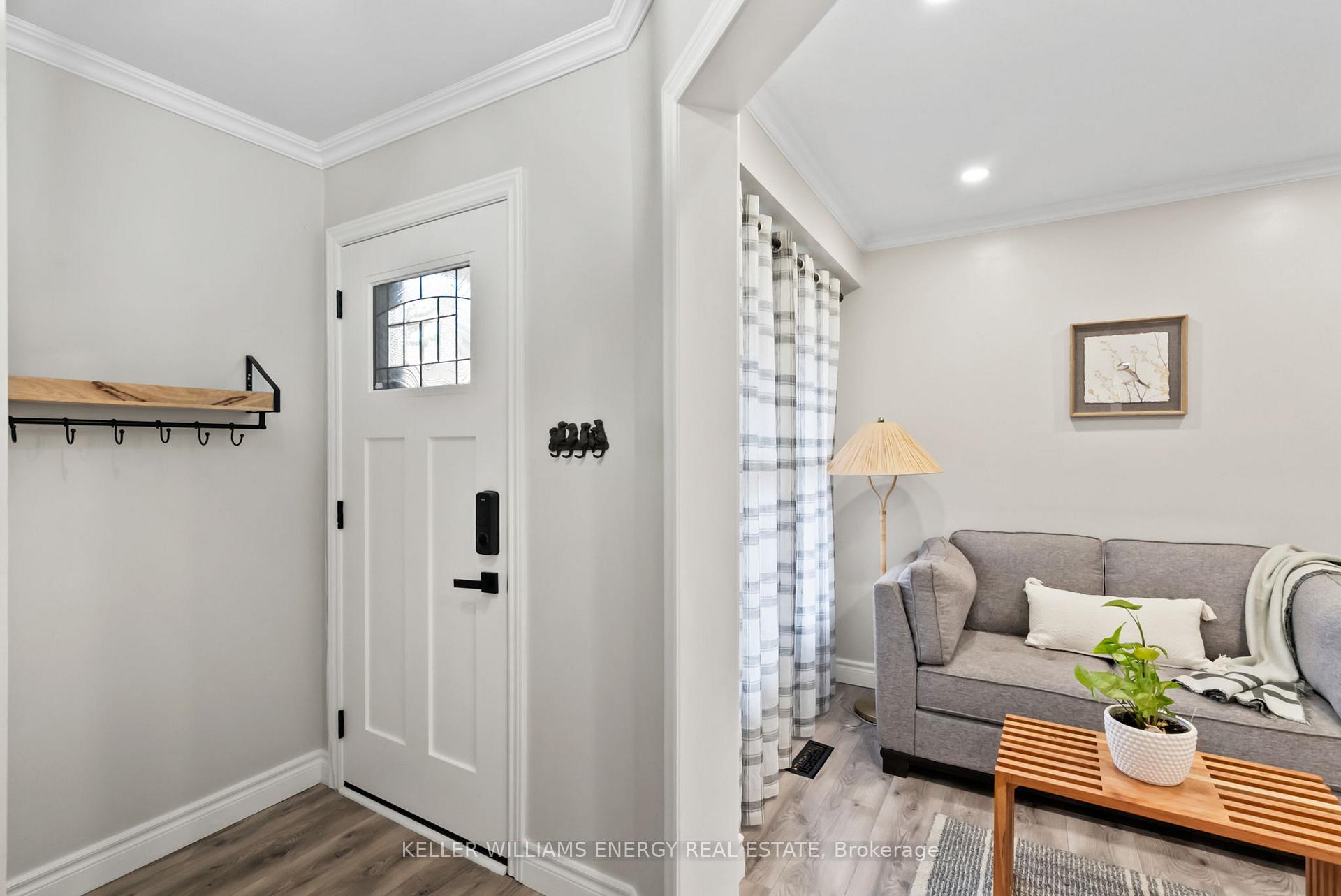 Photo 4 of 121 Angus Drive, Ajax, Central — HOMEH