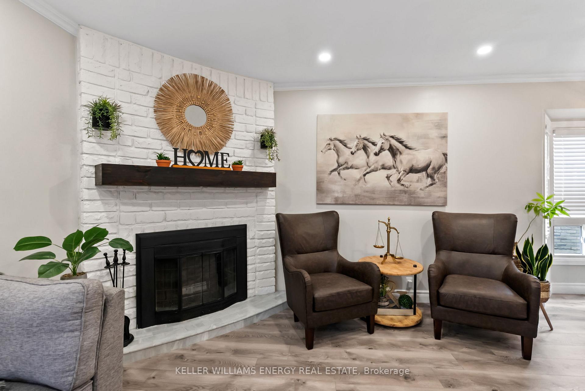 Photo 5 of 121 Angus Drive, Ajax, Central — HOMEH