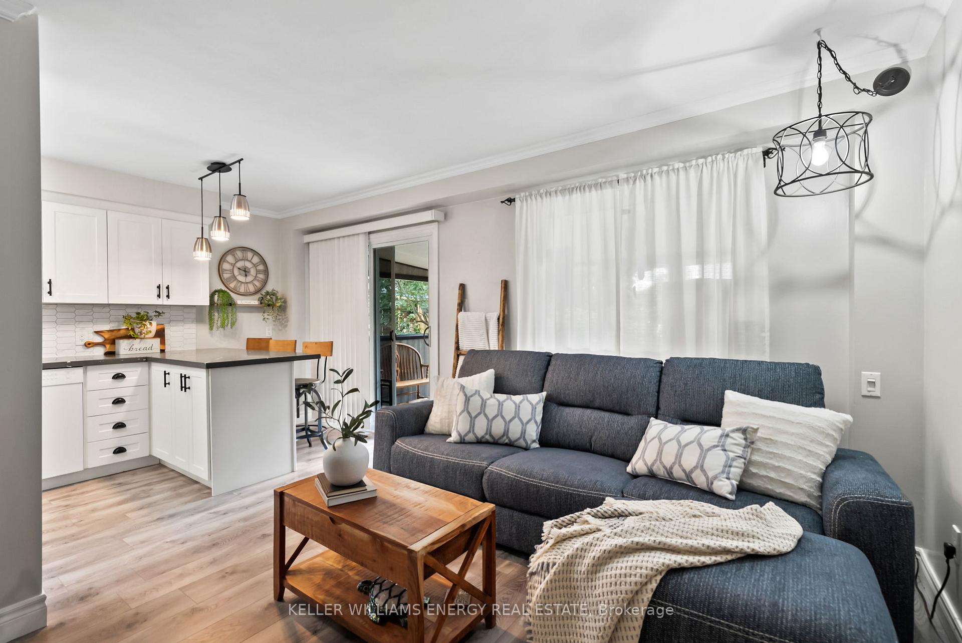 Photo 12 of 121 Angus Drive, Ajax, Central — HOMEH