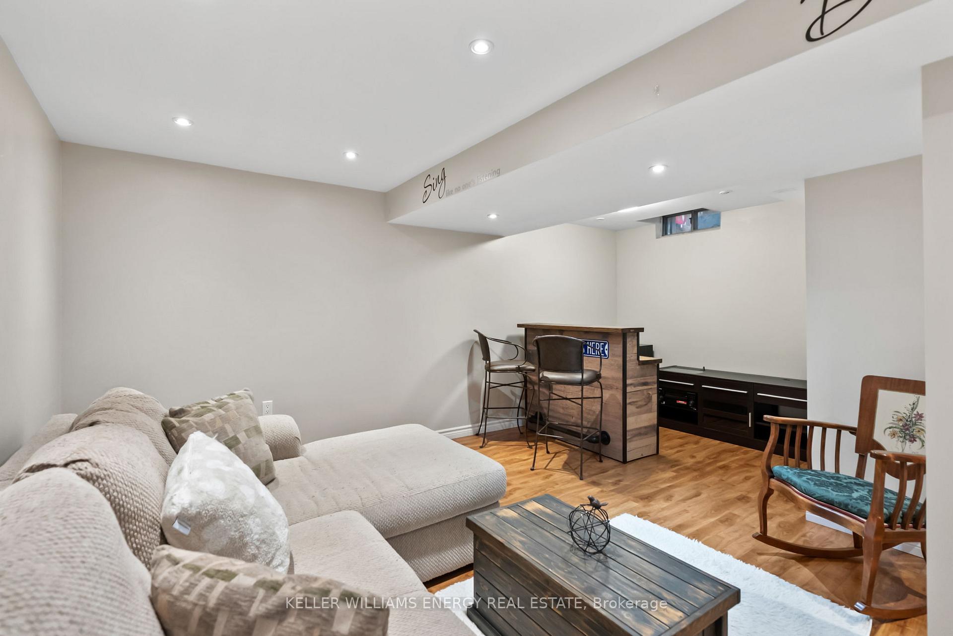 Photo 21 of 121 Angus Drive, Ajax, Central — HOMEH