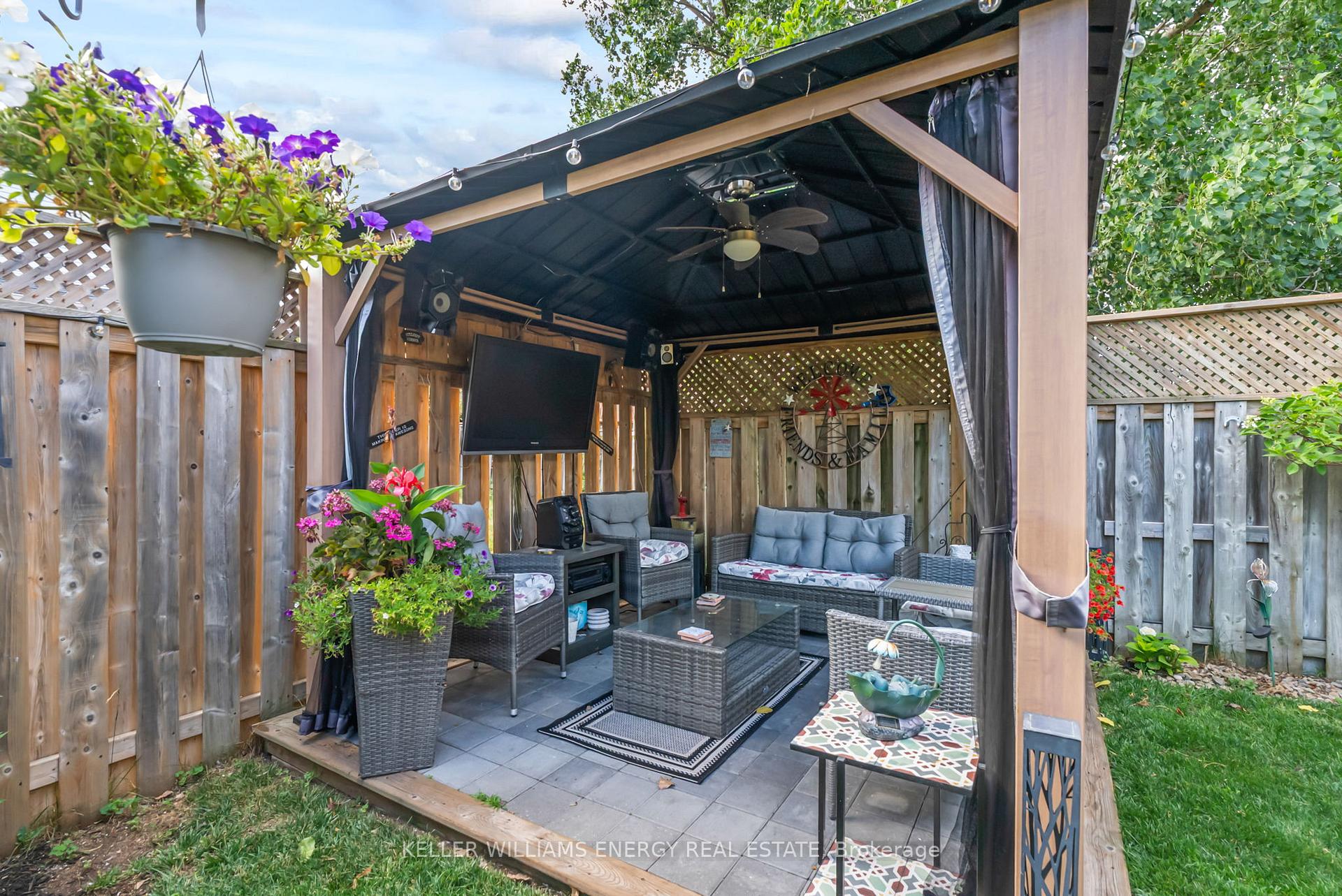 Photo 25 of 121 Angus Drive, Ajax, Central — HOMEH