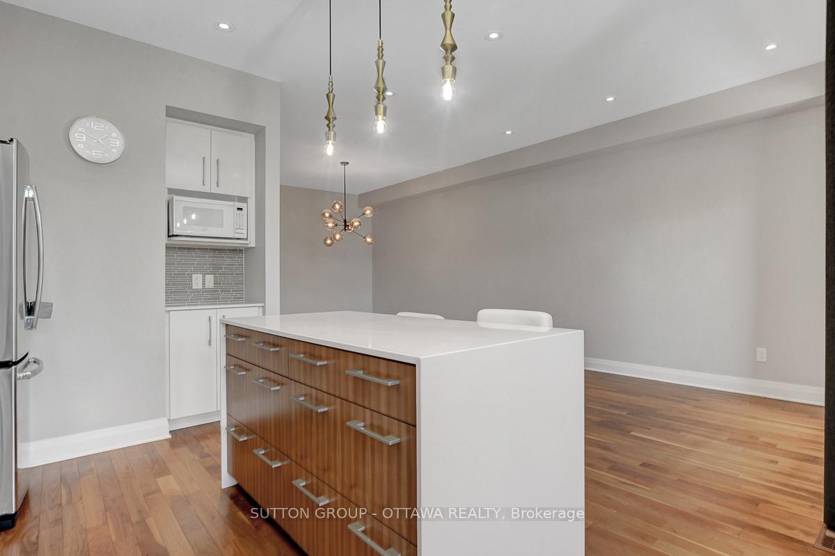 Photo 5 of 120 Nutting Crescent, Ottawa, Riverside South/Gloucester Glen — HOMEH