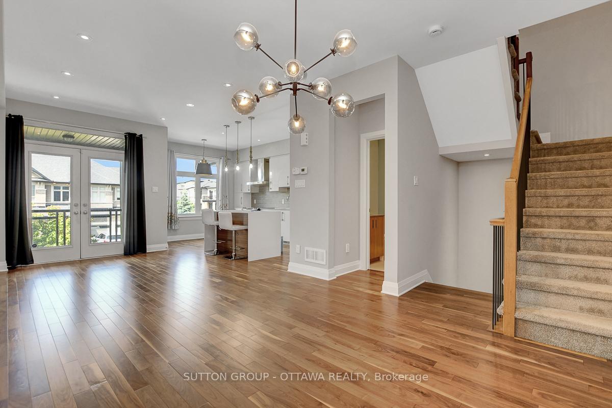 Photo 6 of 120 Nutting Crescent, Ottawa, Riverside South/Gloucester Glen — HOMEH